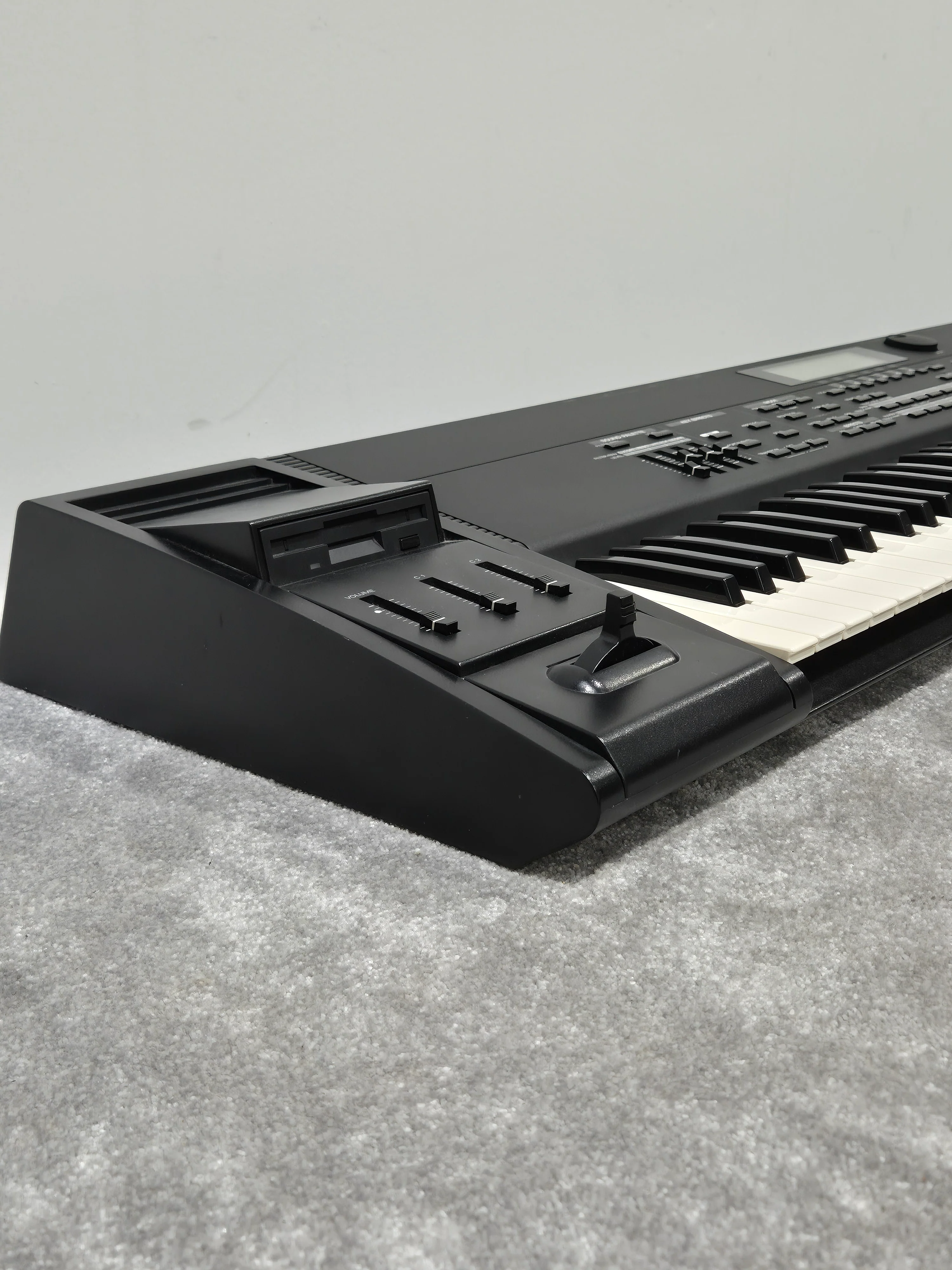 Roland XP-80 - Digital Music Workstation Synthesizer w/ Original Box - Image 13