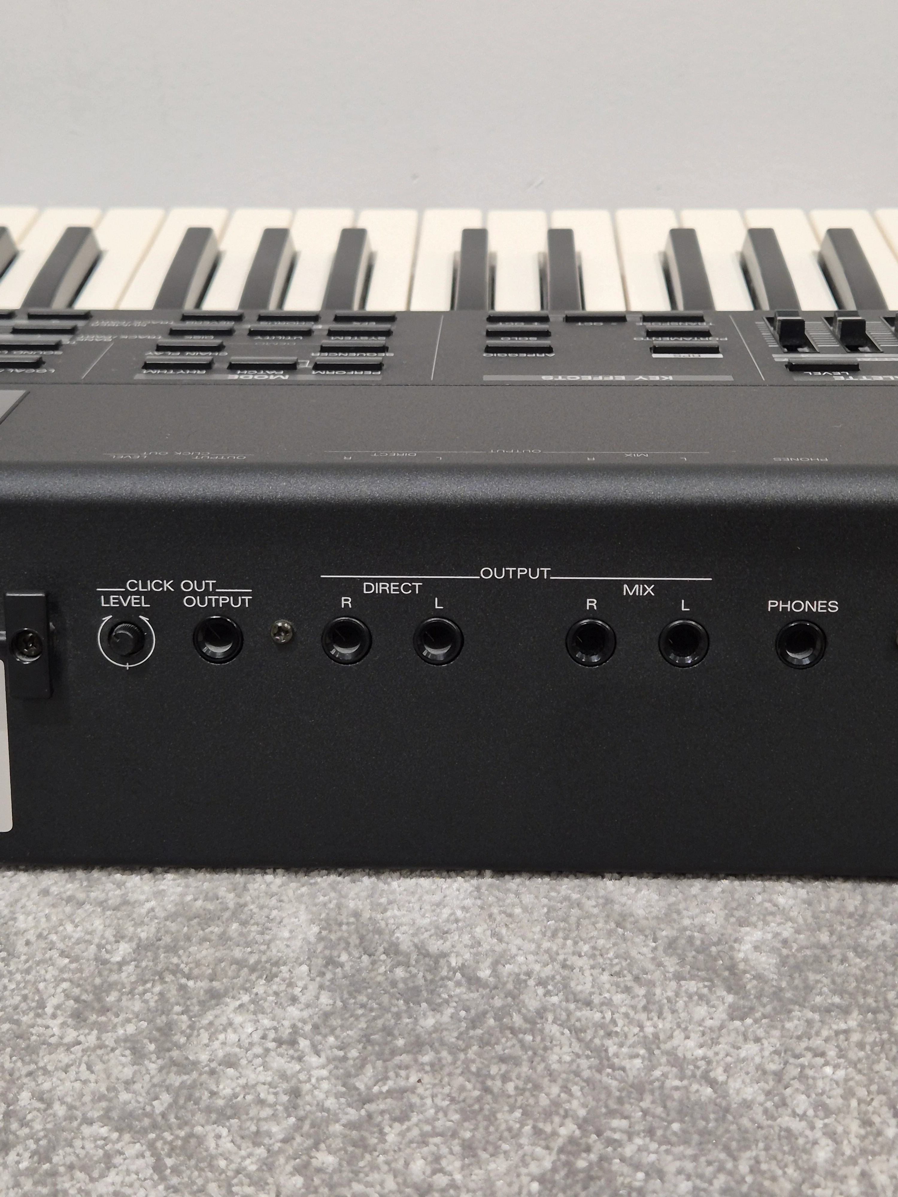 Roland XP-80 - Digital Music Workstation Synthesizer w/ Original Box - Image 21