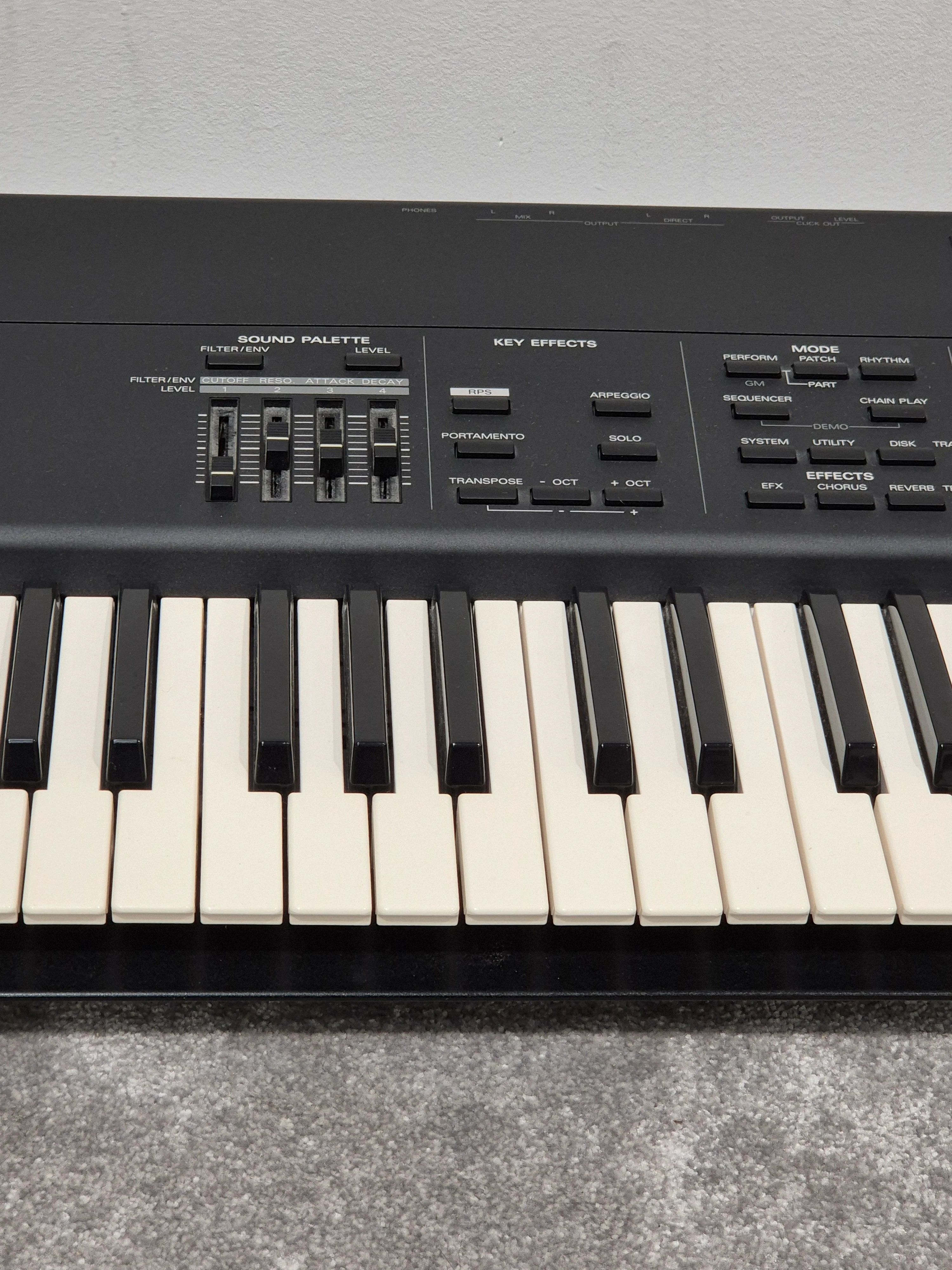 Roland XP-80 - Digital Music Workstation Synthesizer w/ Original Box - Image 9