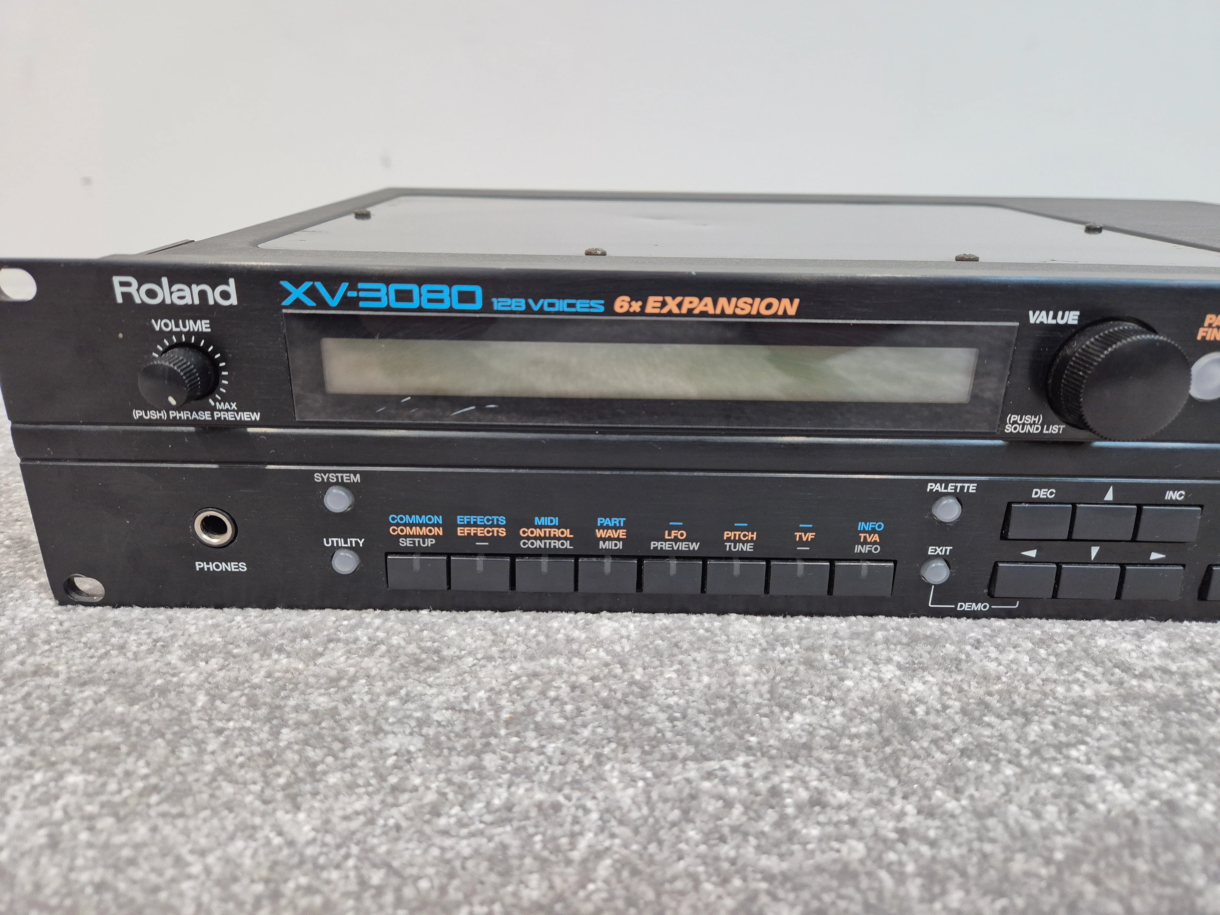 Roland XV-3080 - Synthesizer Module - Black - Image 2