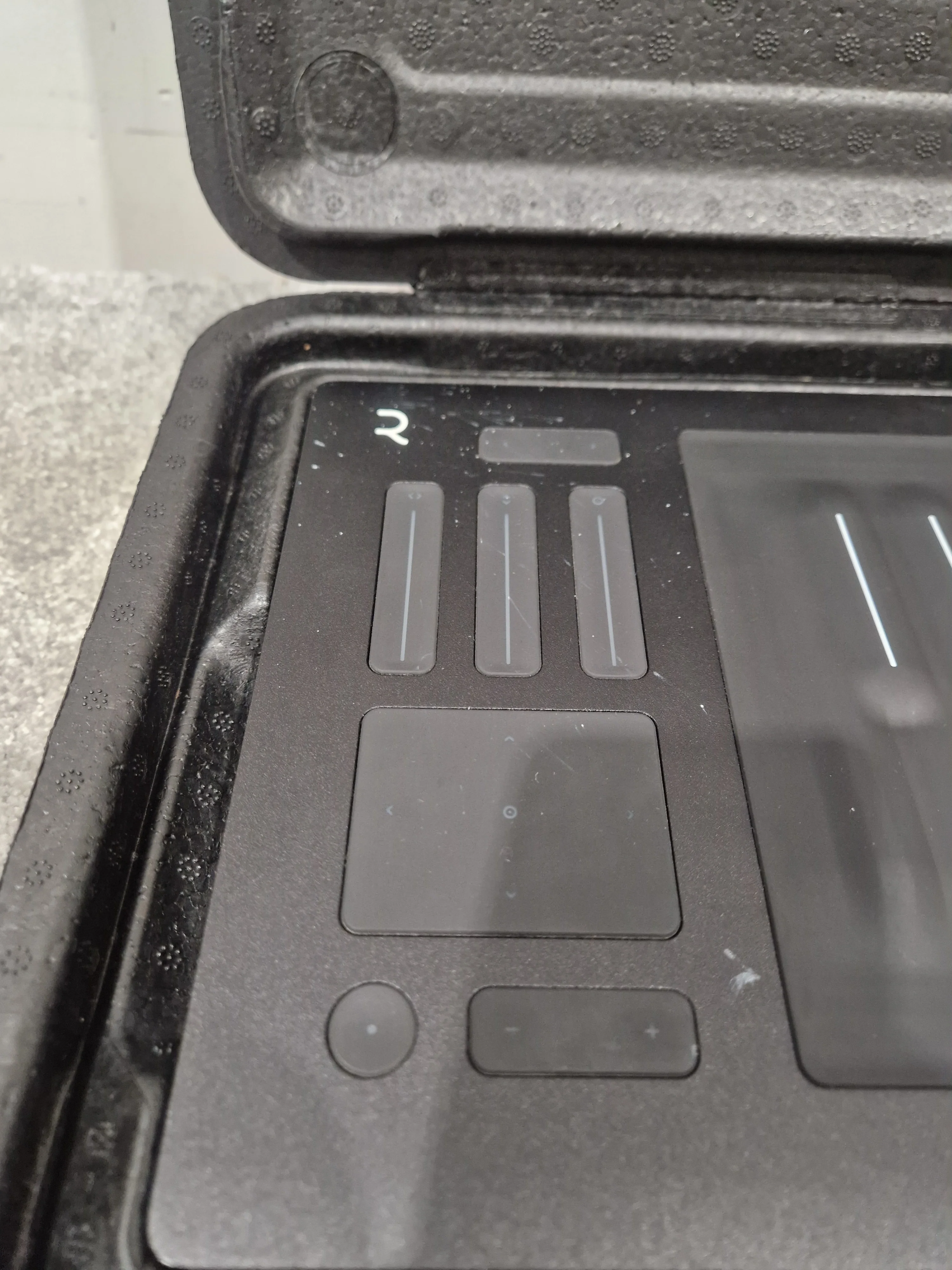 ROLI Seaboard RISE 25 - MIDI Controller - Black - Excellent w/ Original Box - Image 3