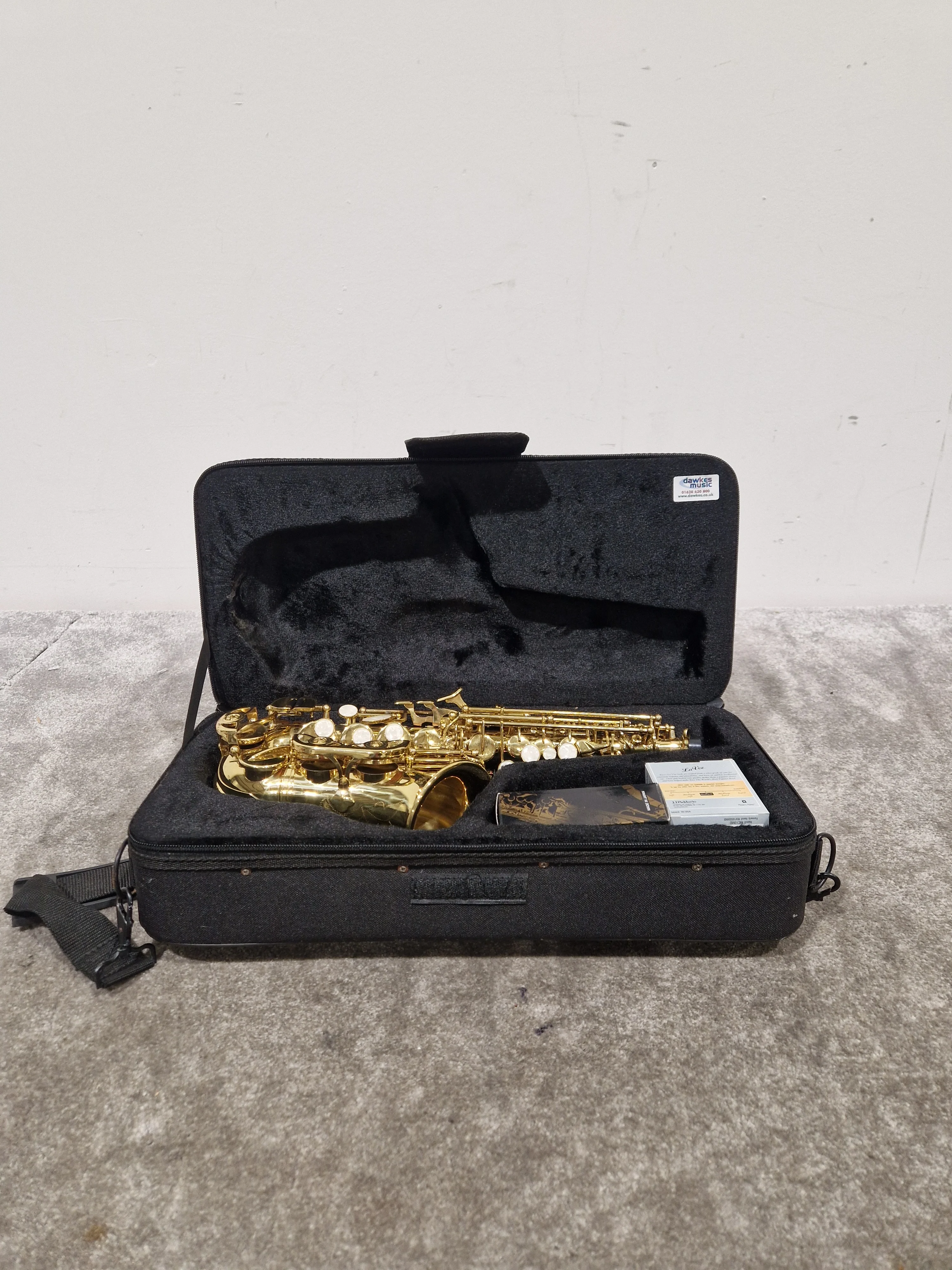 Rosetti Series 7 Curved Soprano Saxophone 89CSP7L - Smooth Tone Performance - Excellent w/ Hard Case & Accessories For saxophone - Image 4