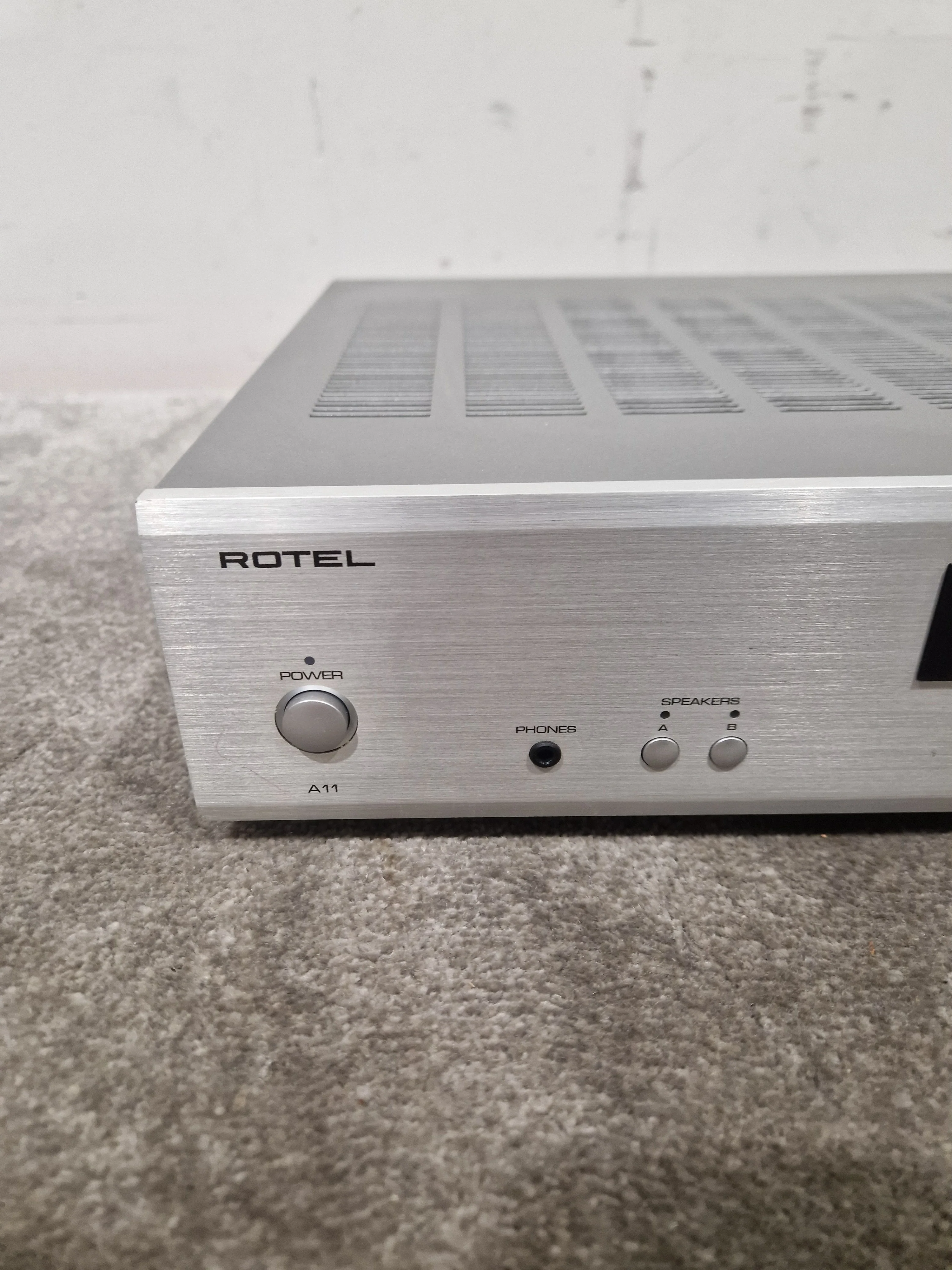 Rotel A11 - Stereo Integrated Amplifier - Silver - Excellent w/ Original Box - Image 10