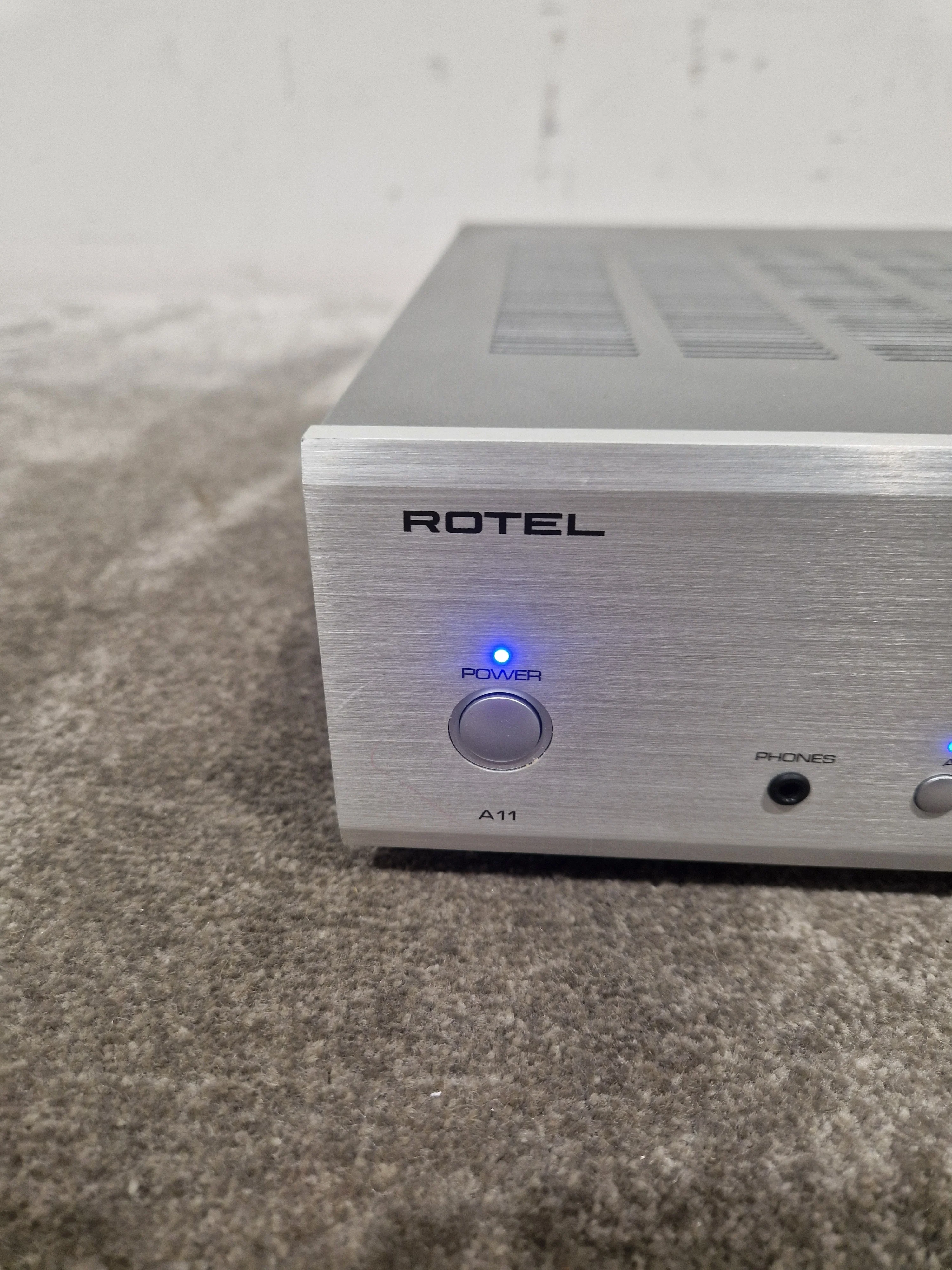 Rotel A11 - Stereo Integrated Amplifier - Silver - Excellent w/ Original Box - Image 2