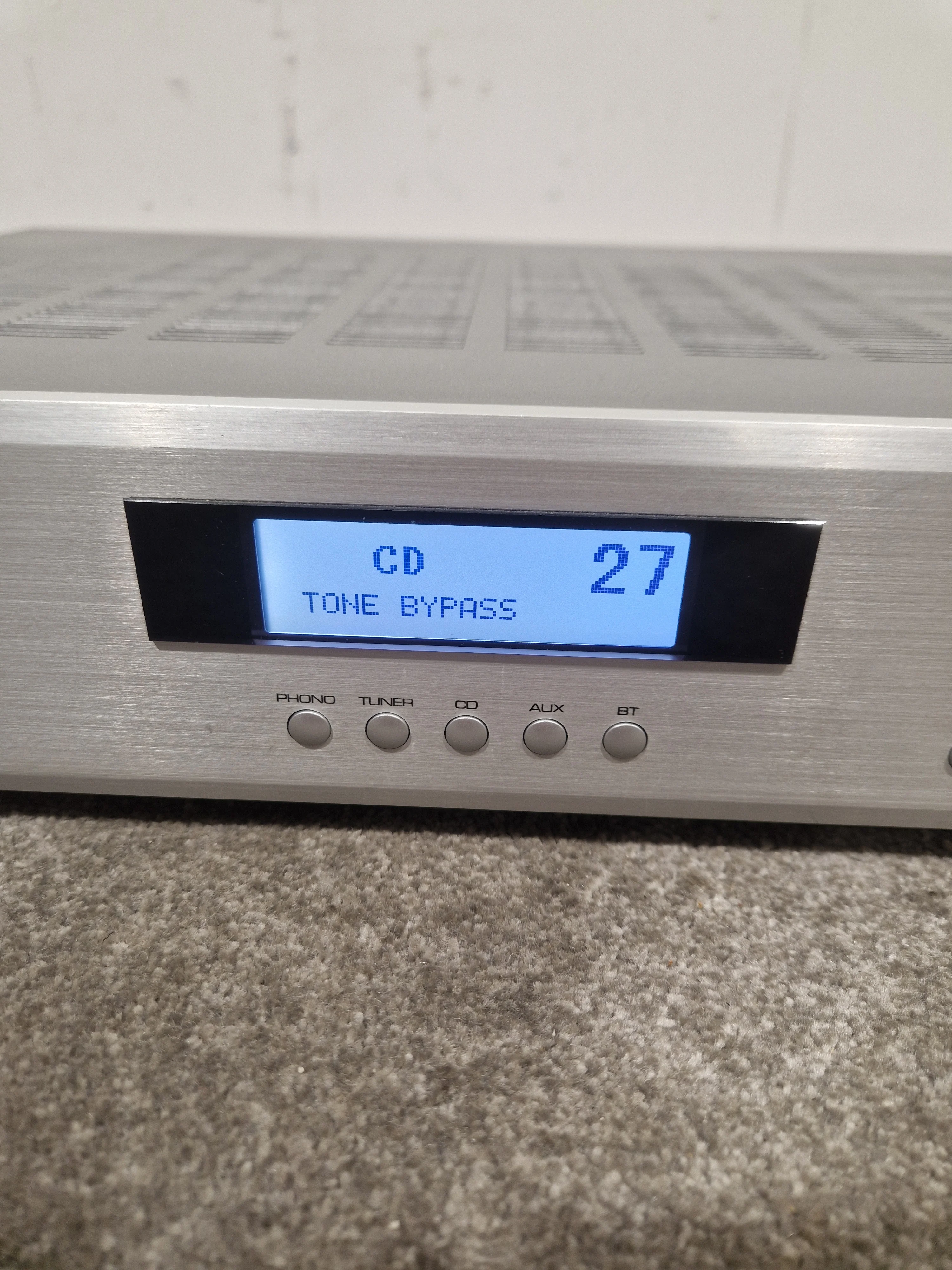 Rotel A11 - Stereo Integrated Amplifier - Silver - Excellent w/ Original Box - Image 3
