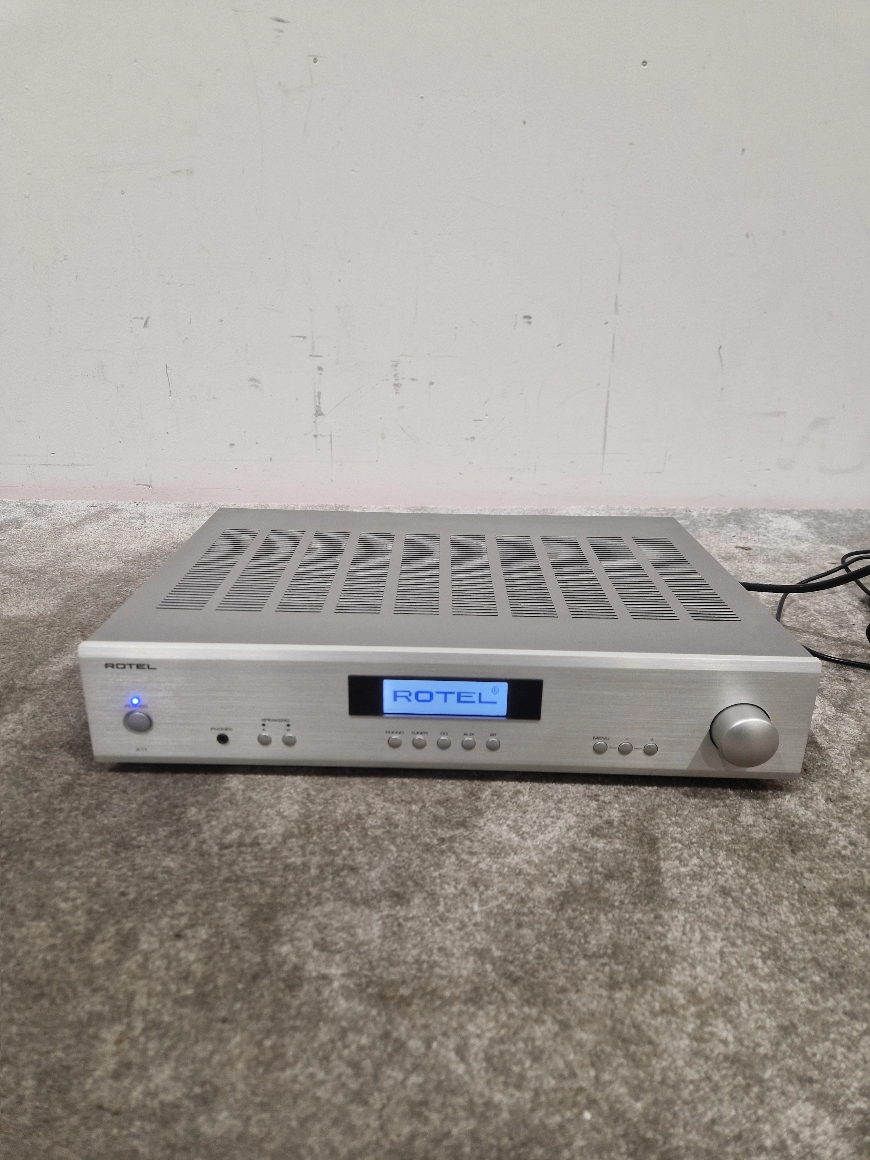 Rotel A11 - Stereo Integrated Amplifier - Silver - Excellent w/ Original Box - Image 4