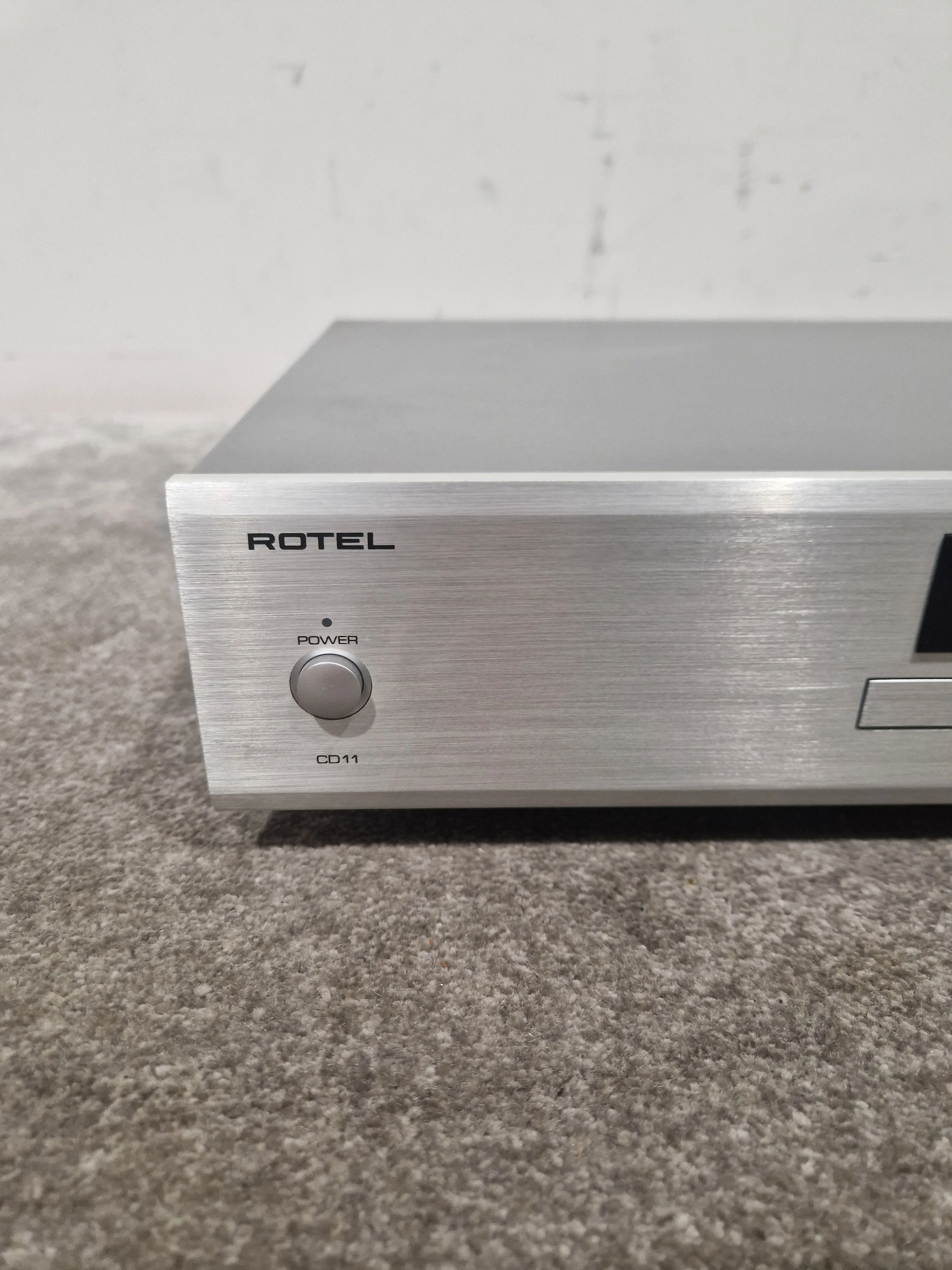Rotel CD11 - Stereo Compact Disc Player - Silver - Good w/ Original Box - Image 10