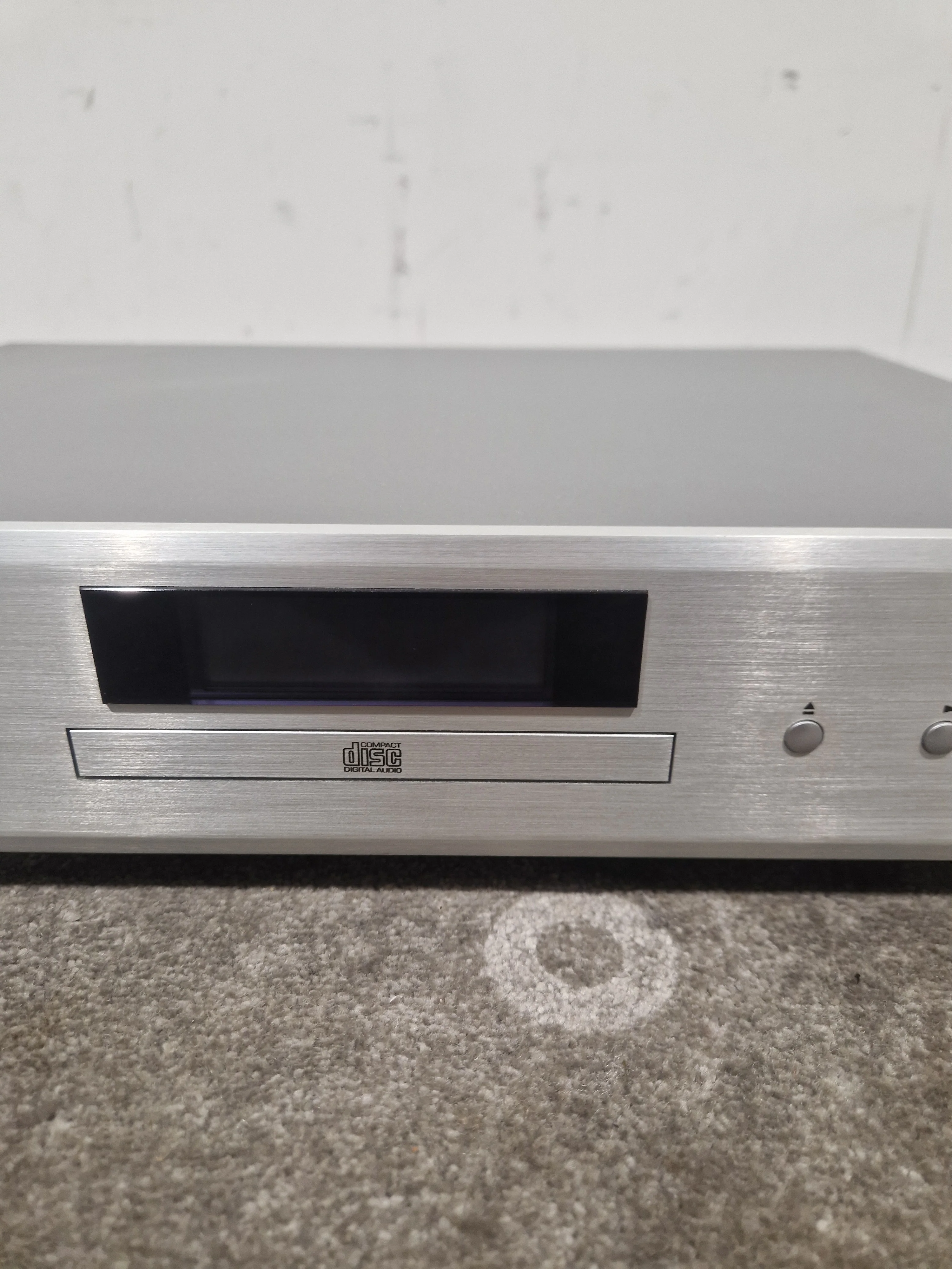 Rotel CD11 - Stereo Compact Disc Player - Silver - Good w/ Original Box - Image 2