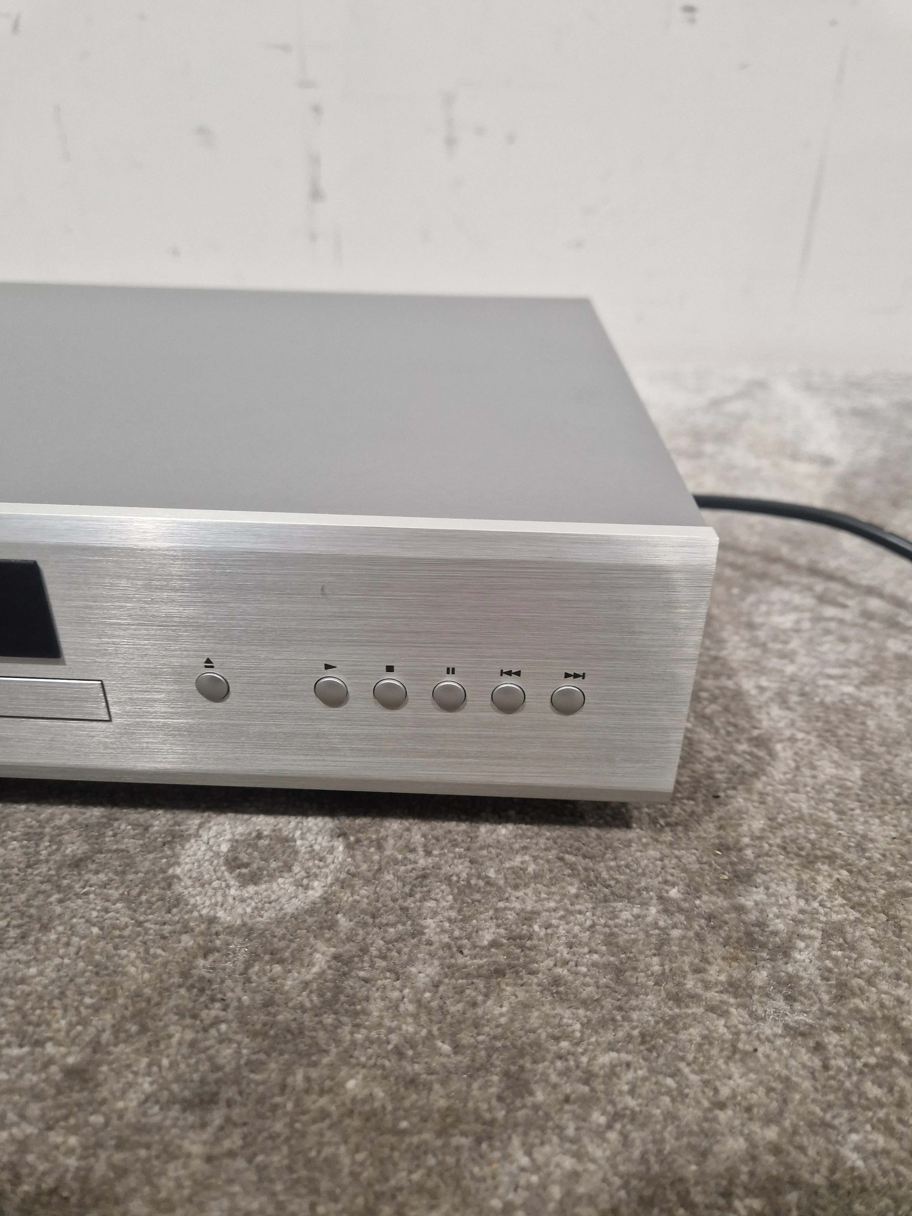 Rotel CD11 - Stereo Compact Disc Player - Silver - Good w/ Original Box - Image 3