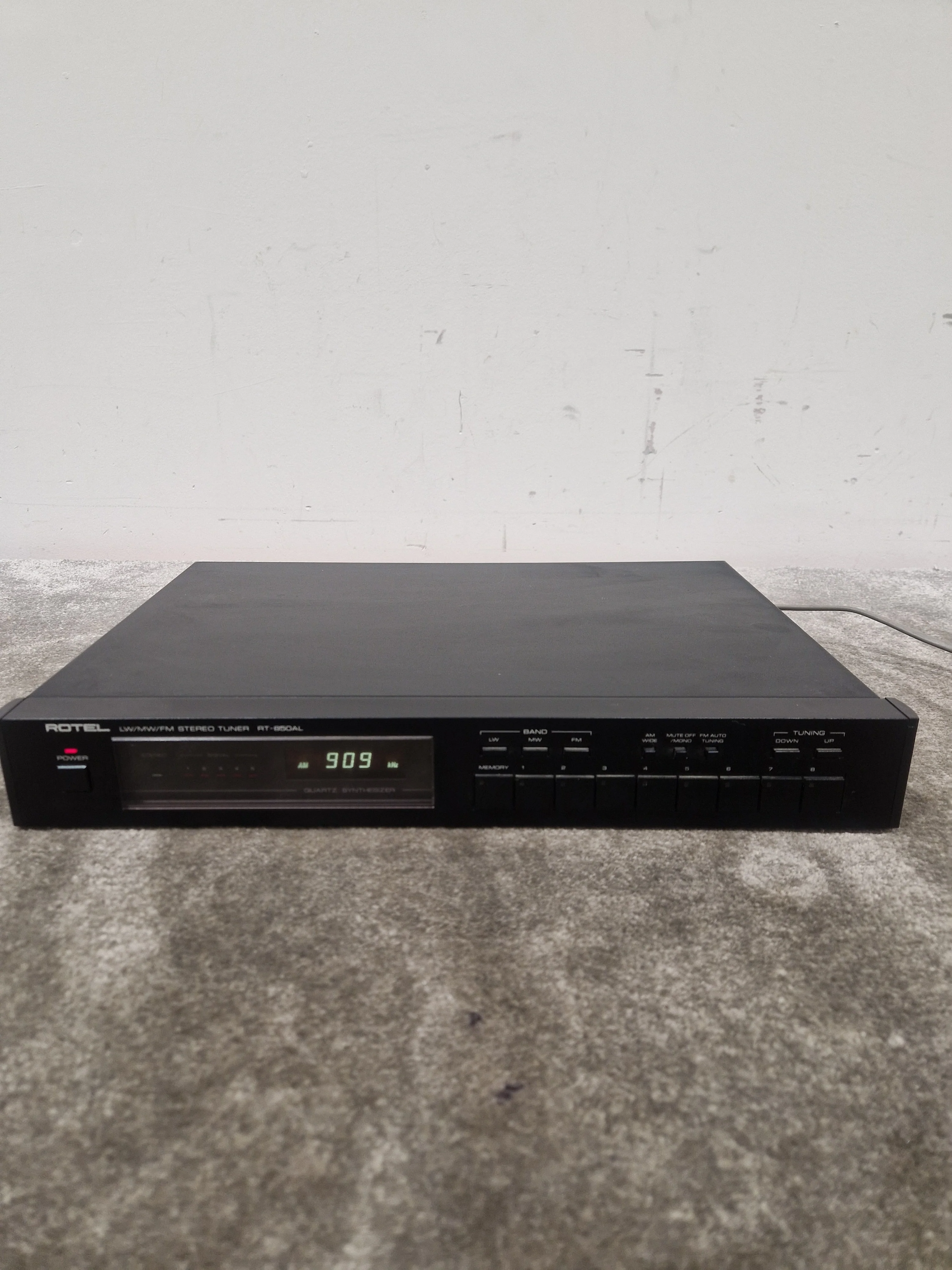 Rotel RT-850AL - LW/MW/FM Stereo Tuner - Black - Good - Image 3