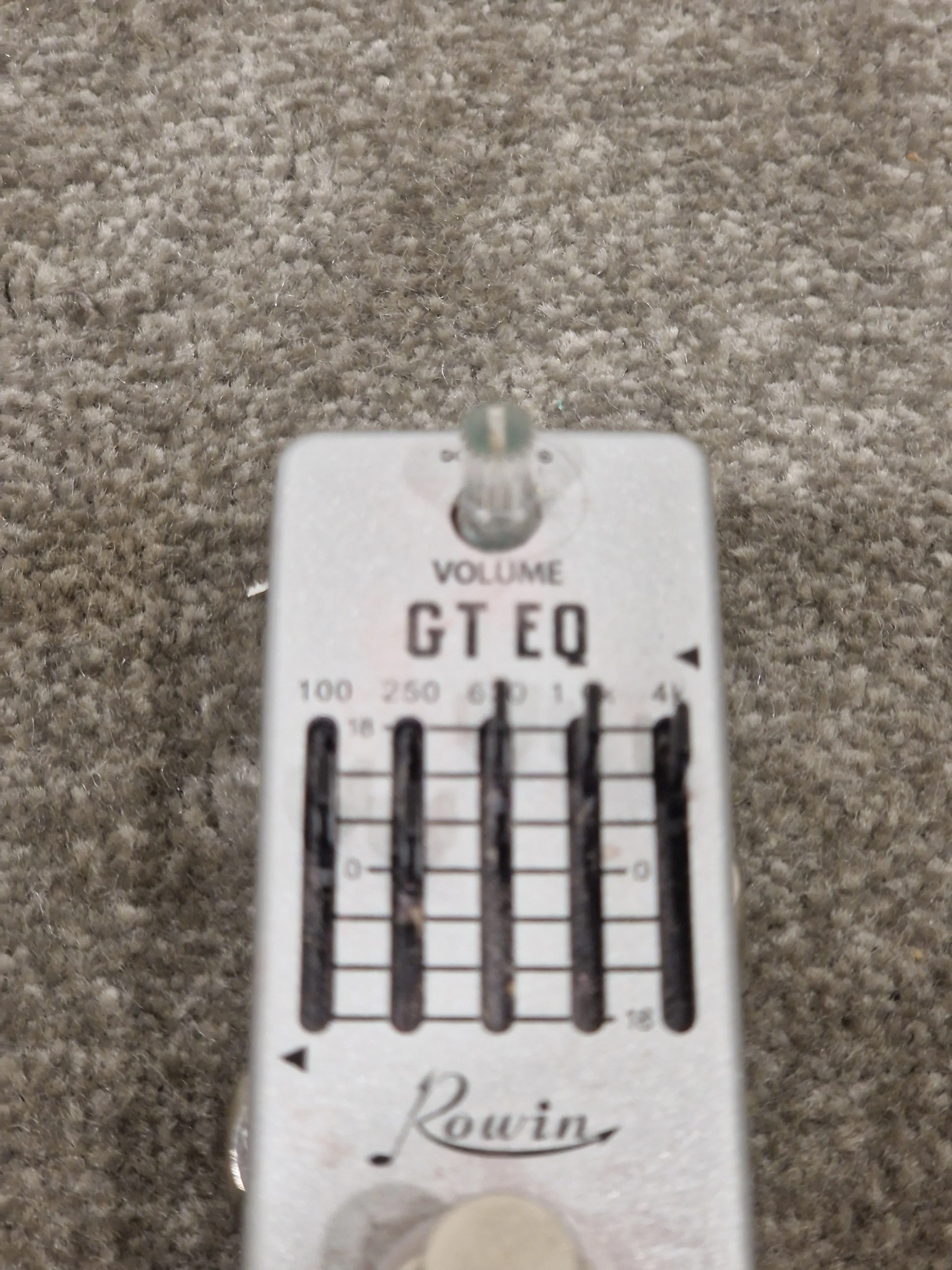 Rowin GT EQ - Guitar Effects Pedal - Silver - Good - Image 5