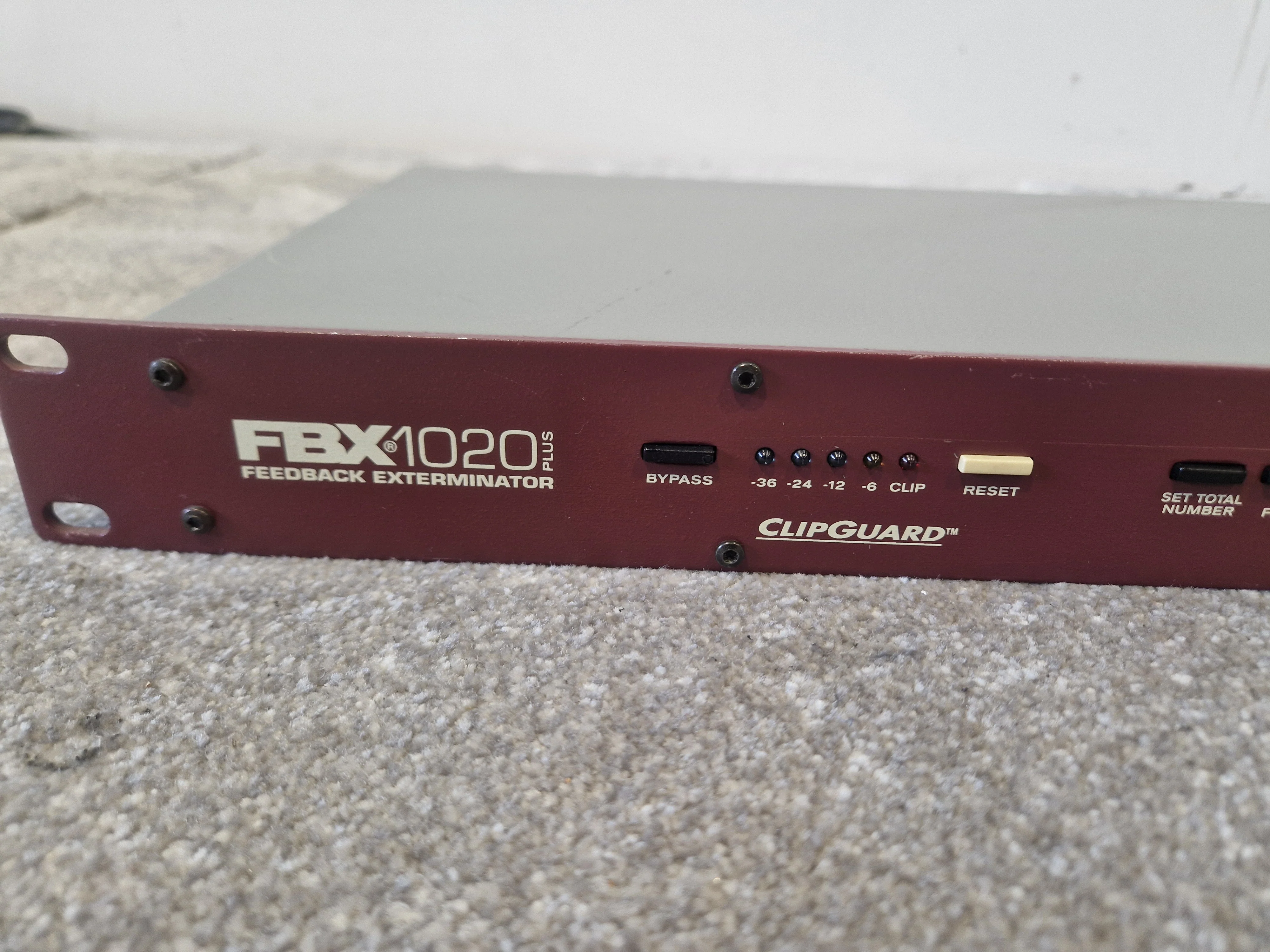 Sabine FBX1020 Feedback Exterminator – 20-Bit DSP – 10 Constant Q Filters – Good - Image 3