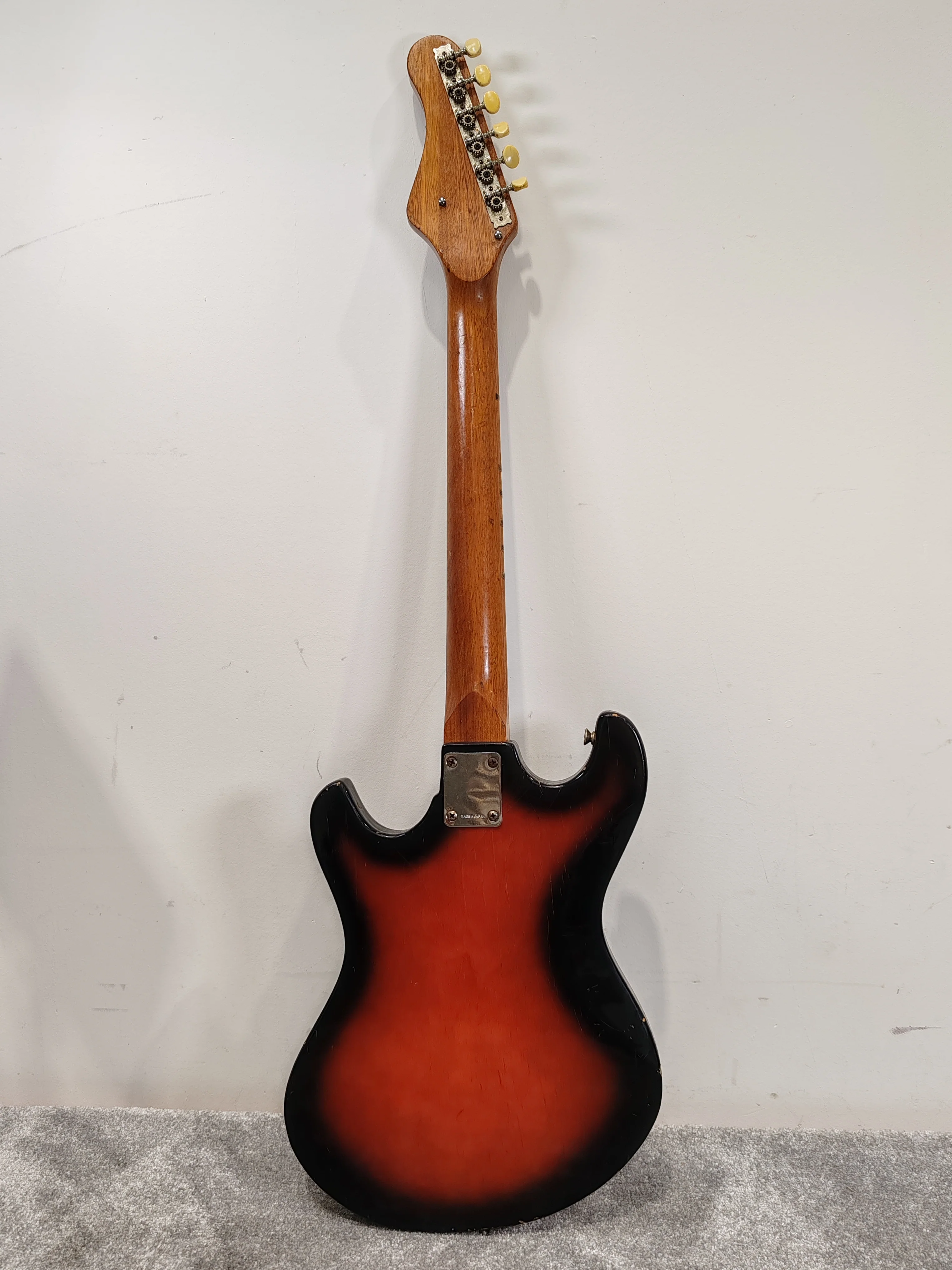 Sakai EG1 – Made in Japan Vintage Electric Guitar – Fair - Image 11