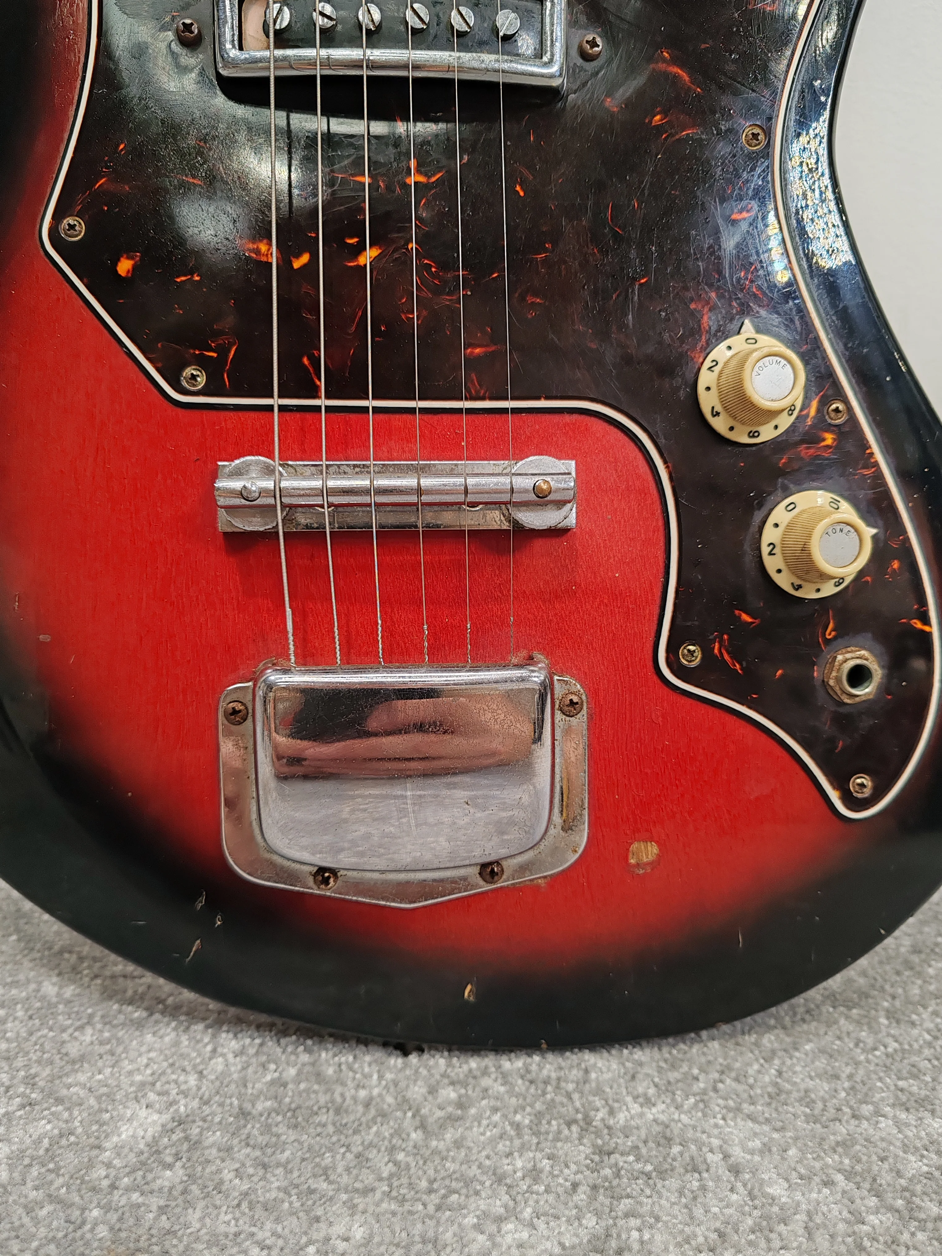 Sakai EG1 – Made in Japan Vintage Electric Guitar – Fair - Image 4