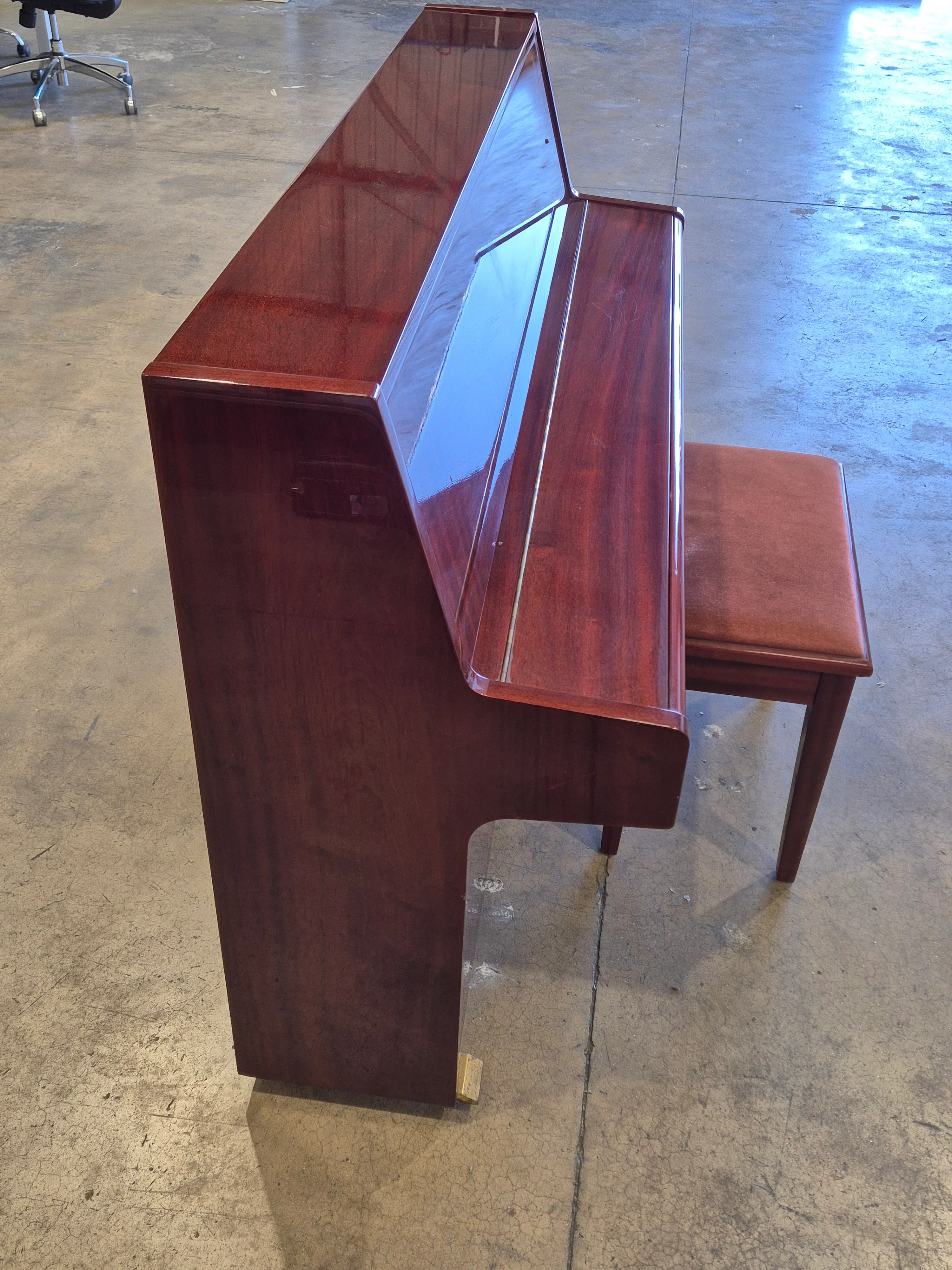 Samick SU-105 - Console Upright Piano w/ Stool - Excellent - Image 12