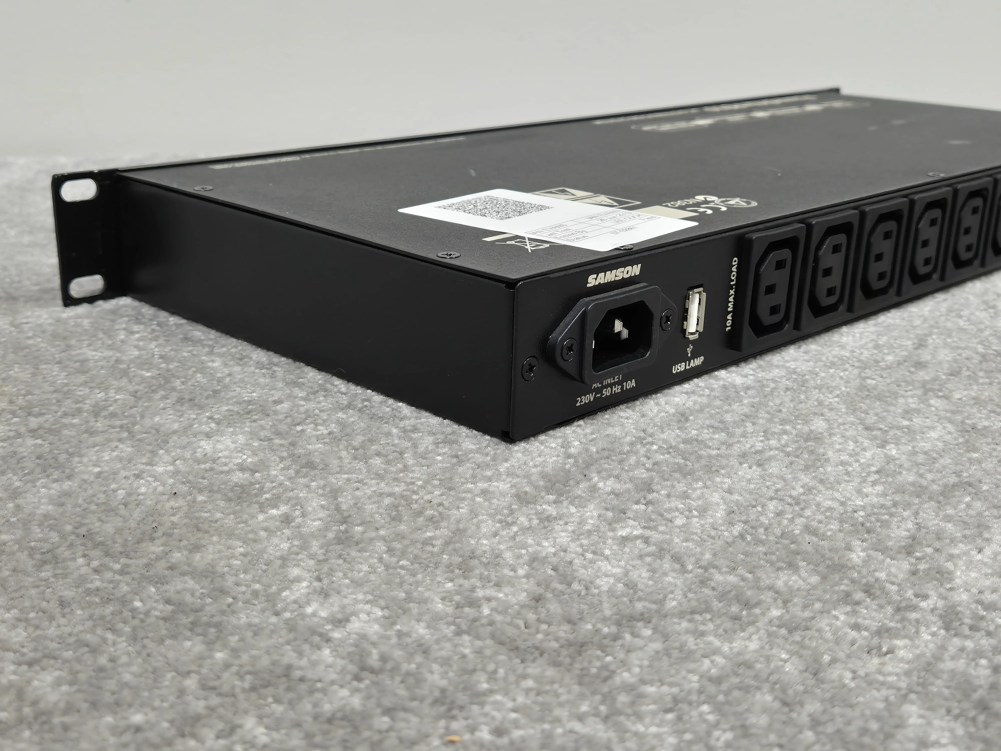 Samson PowerBrite PB10 - 19-inch Rackmount Power Conditioner - Image 11