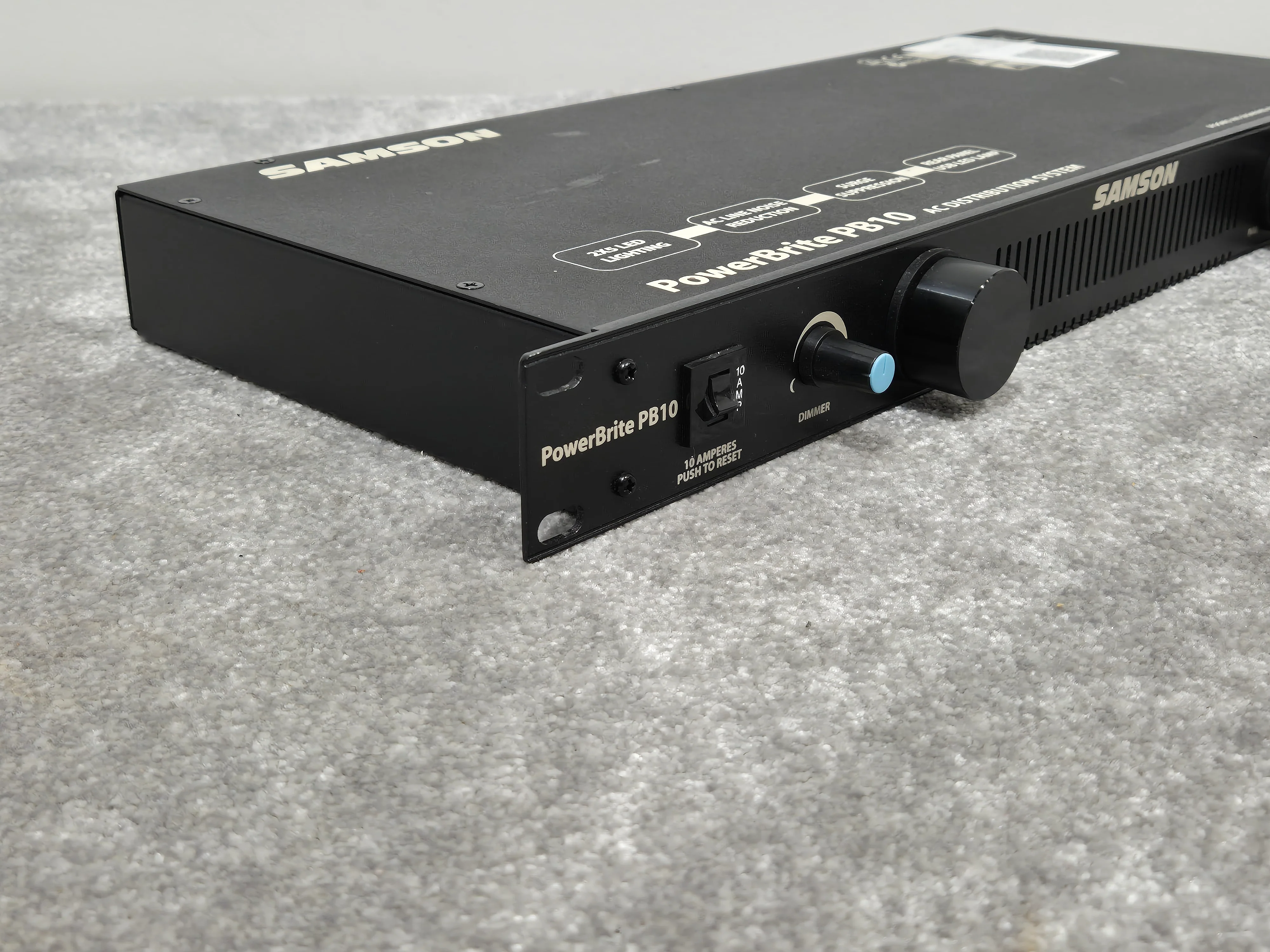 Samson PowerBrite PB10 - 19-inch Rackmount Power Conditioner - Image 6