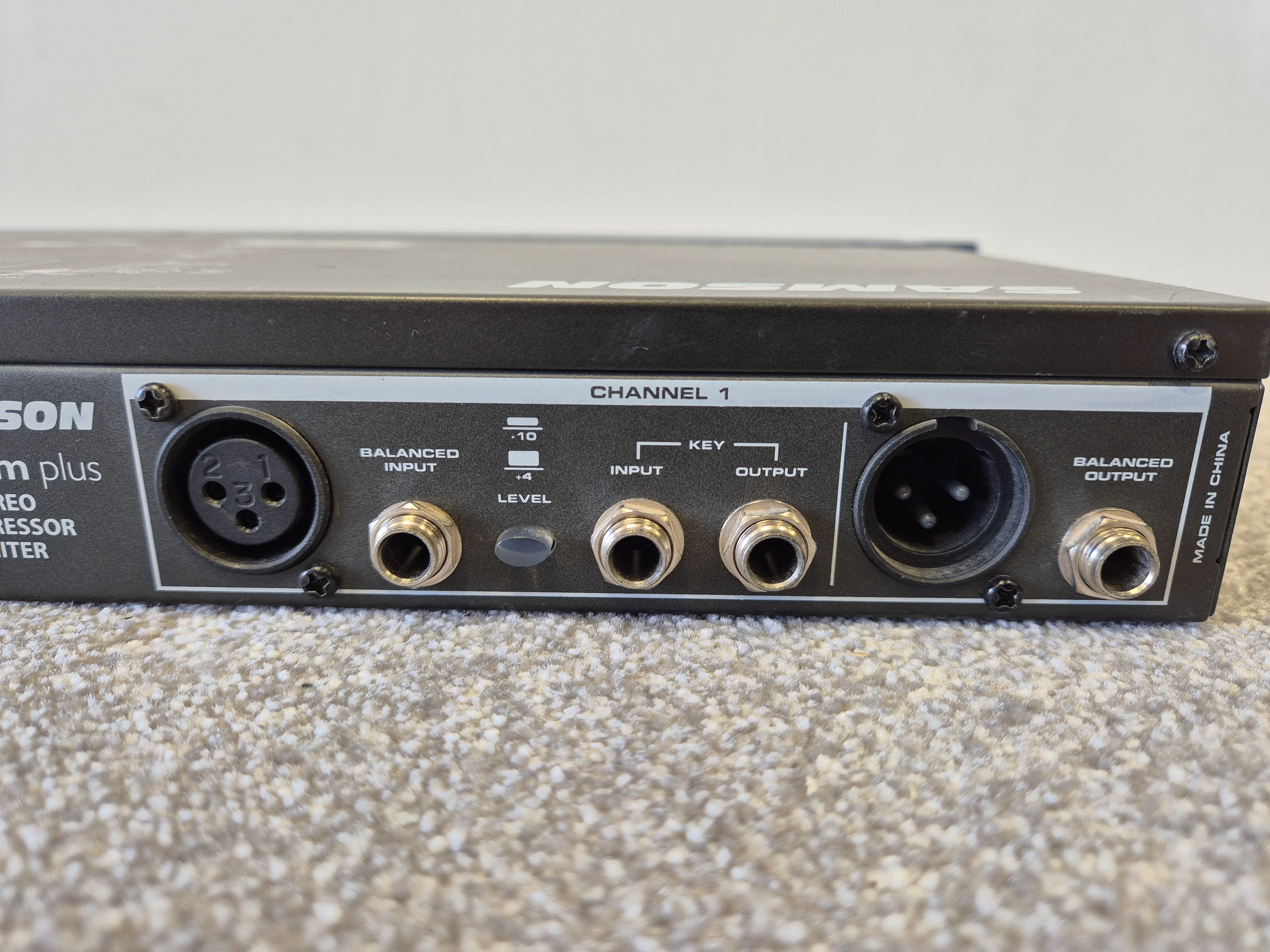 Samson S-COM Plus Stereo Compressor/Limiter - Versatile Audio Processing - Very Good w/ Original Box - Image 7