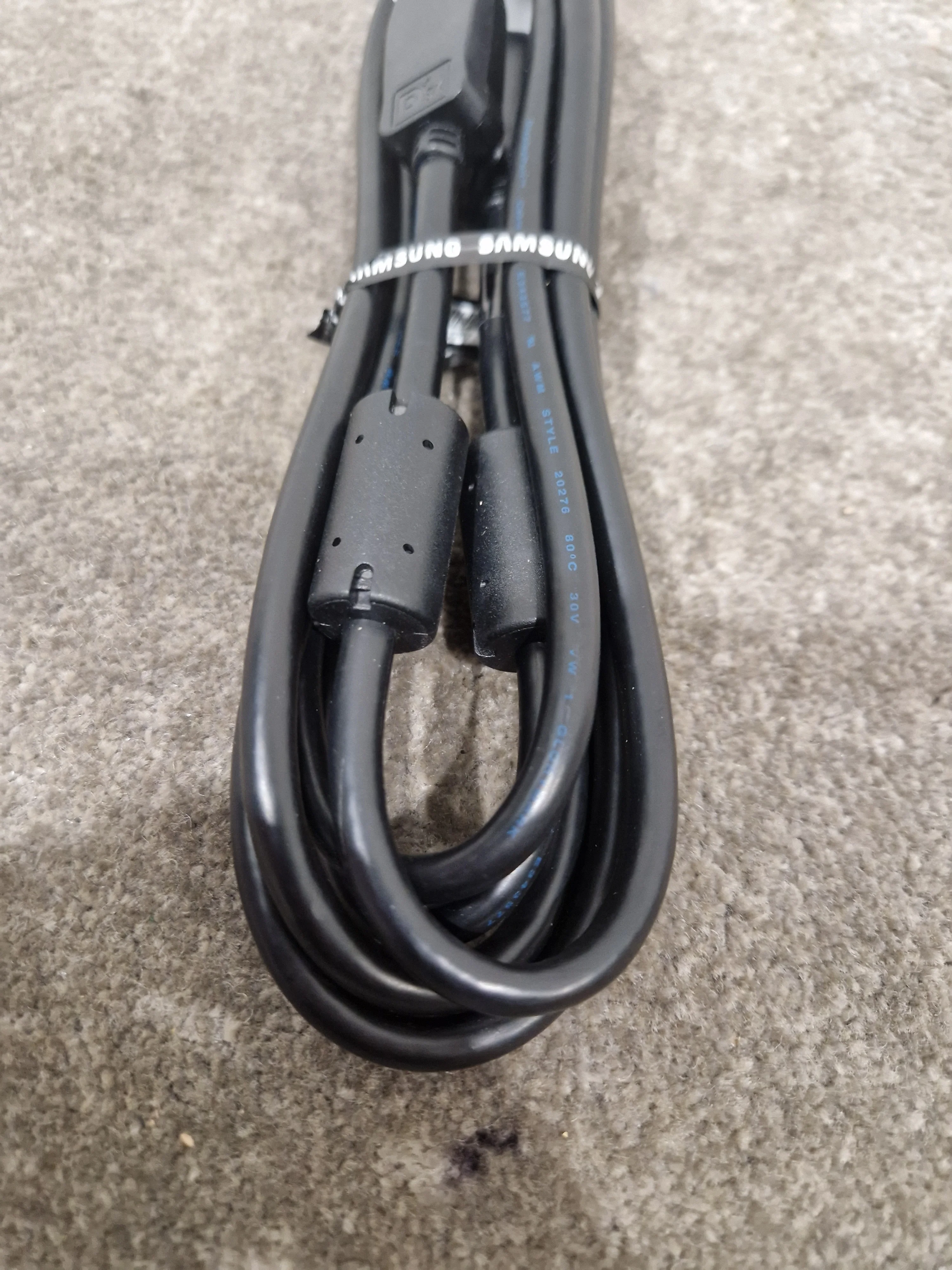 Samsung DisplayPort Cable Black - Like New - Image 5