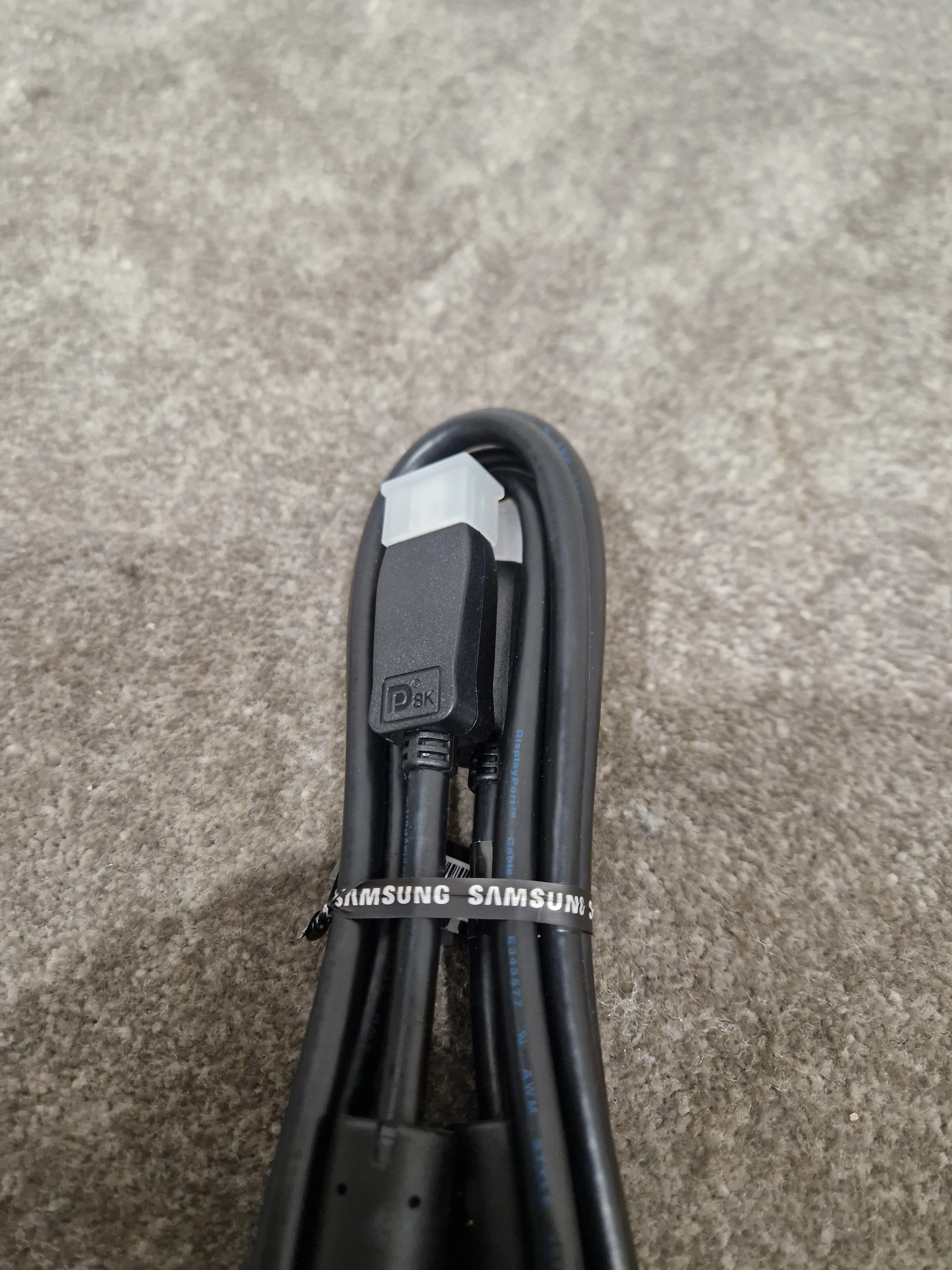 Samsung DisplayPort Cable Black - Like New - Image 6