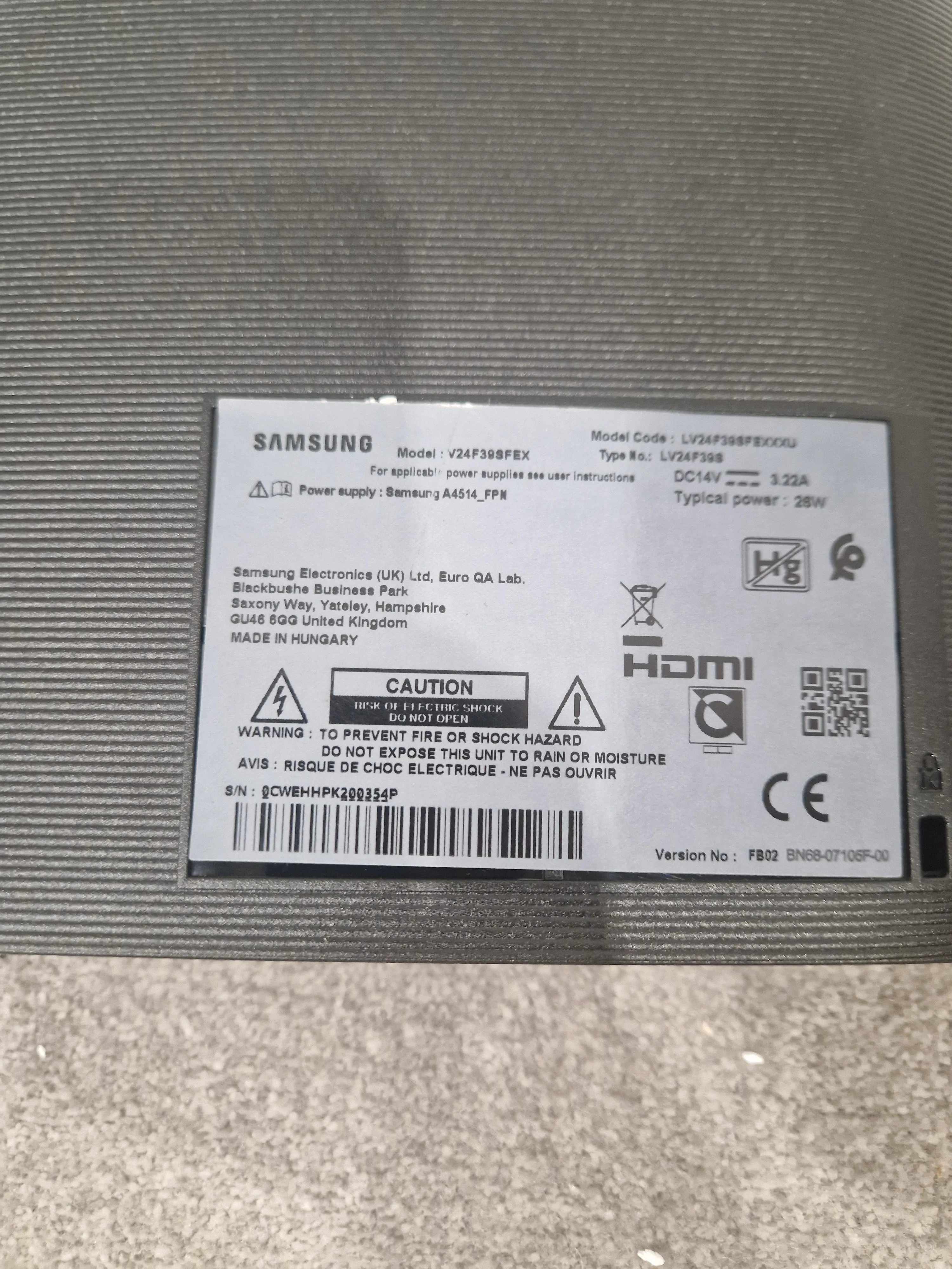 Samsung V24F39S - Curved LED Monitor - Excellent w/ Original Box & Power Supply (Read condition note) - Image 6