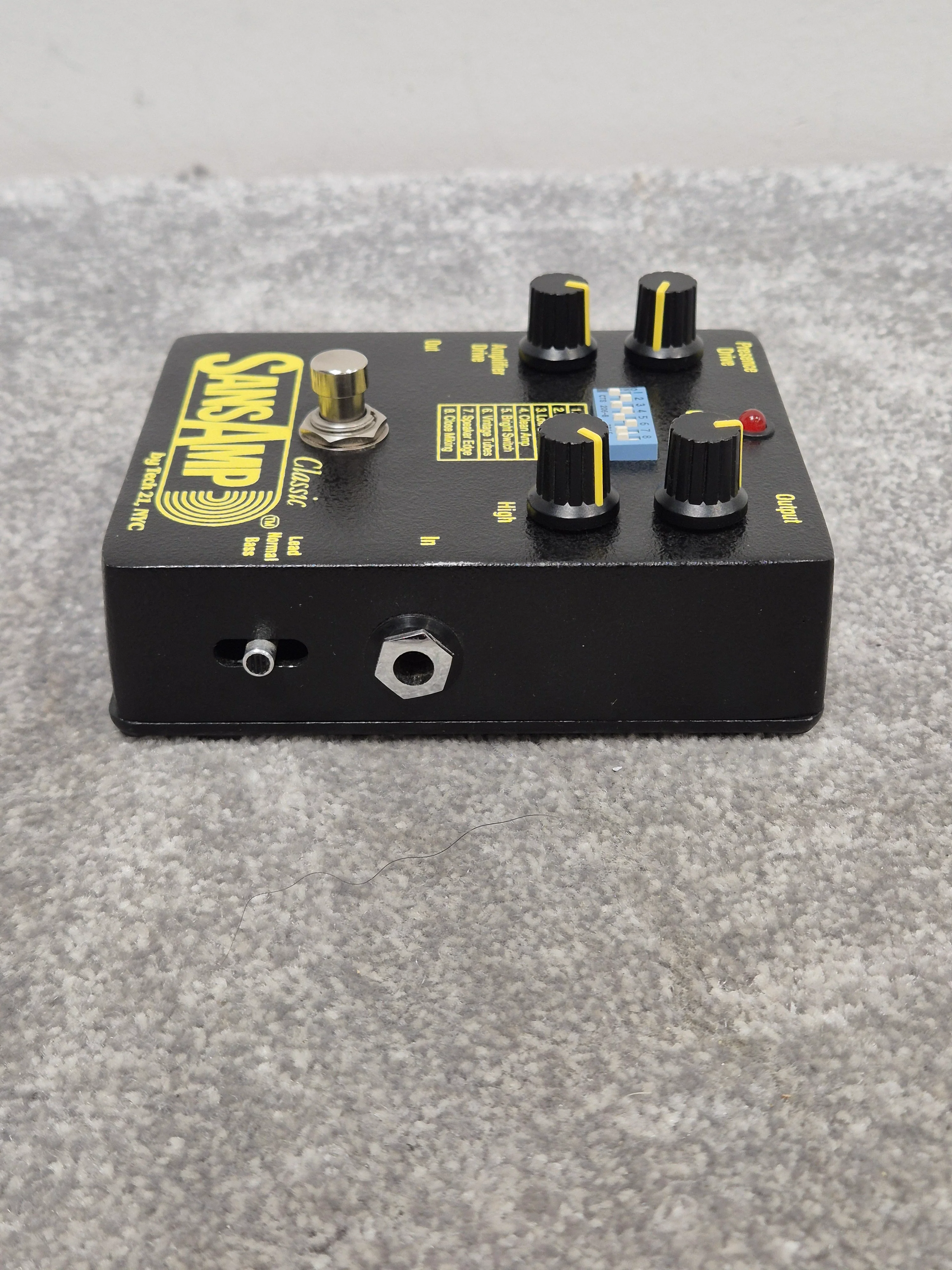 SansAmp Classic by Tech 21 - Guitar and Bass Preamp Pedal - Good - Image 2
