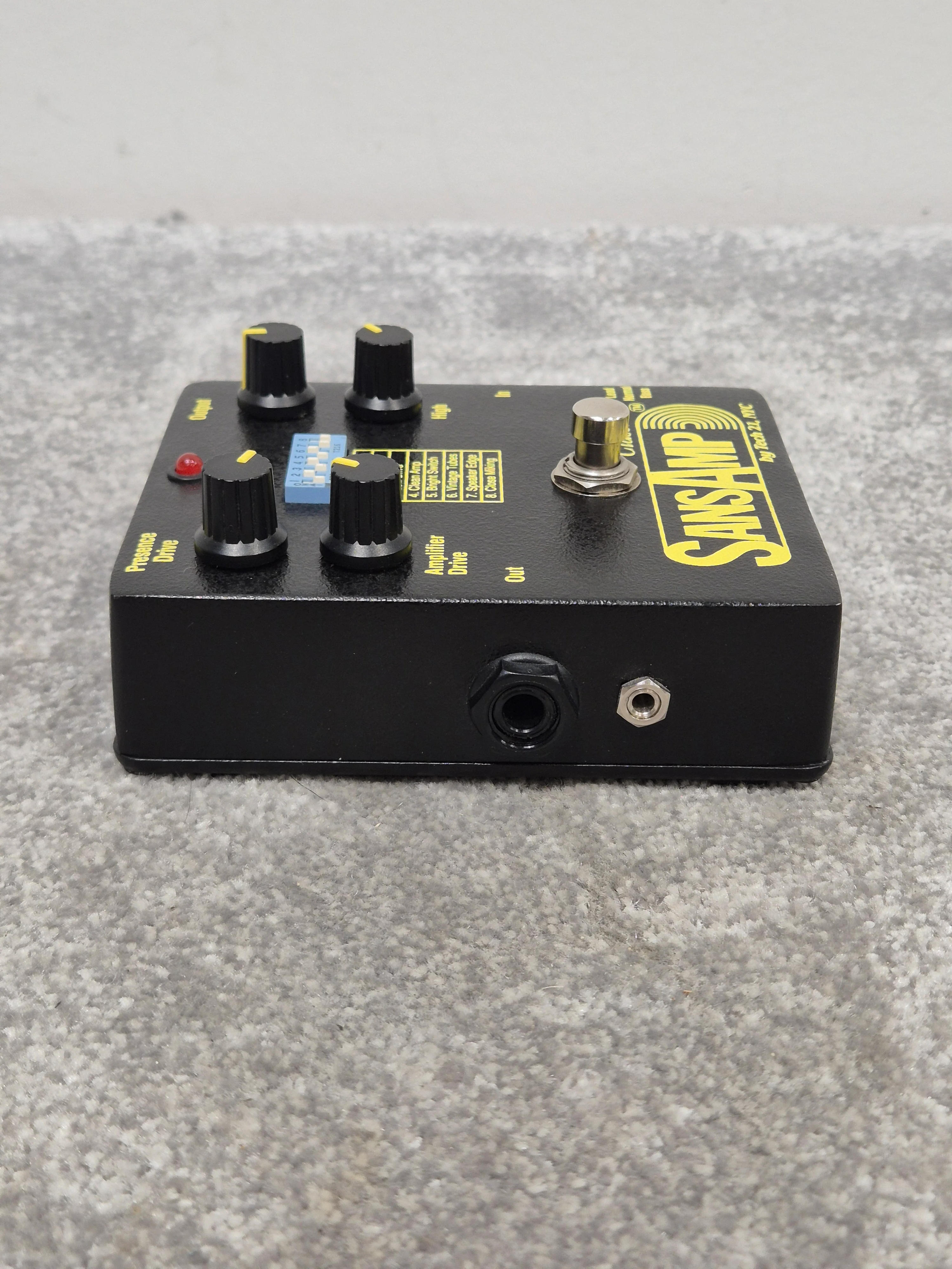 SansAmp Classic by Tech 21 - Guitar and Bass Preamp Pedal - Good - Image 4