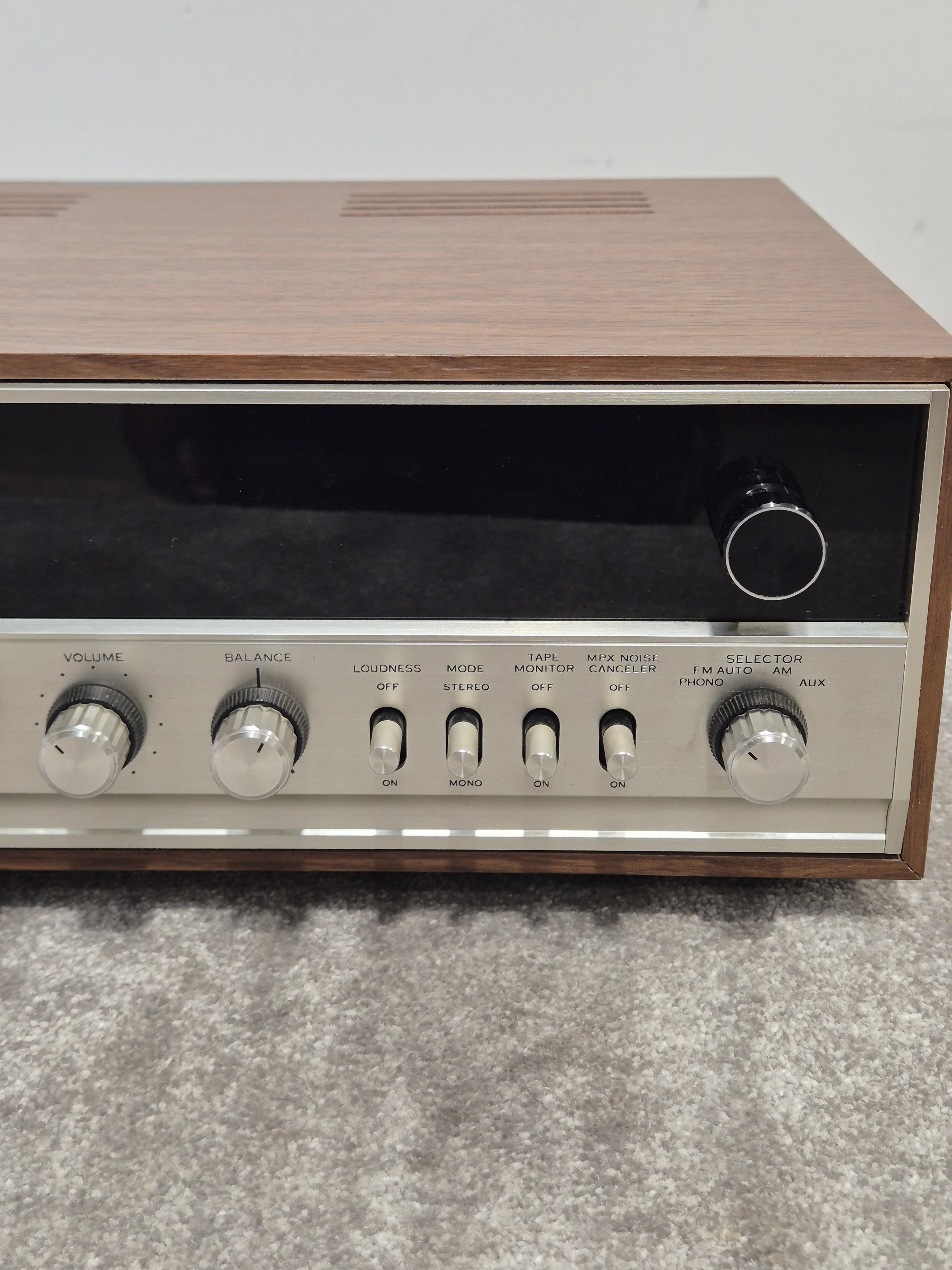 Sansui 350a Receiver - Vintage Audio, 35 Watts per Channel - Excellent - Image 3