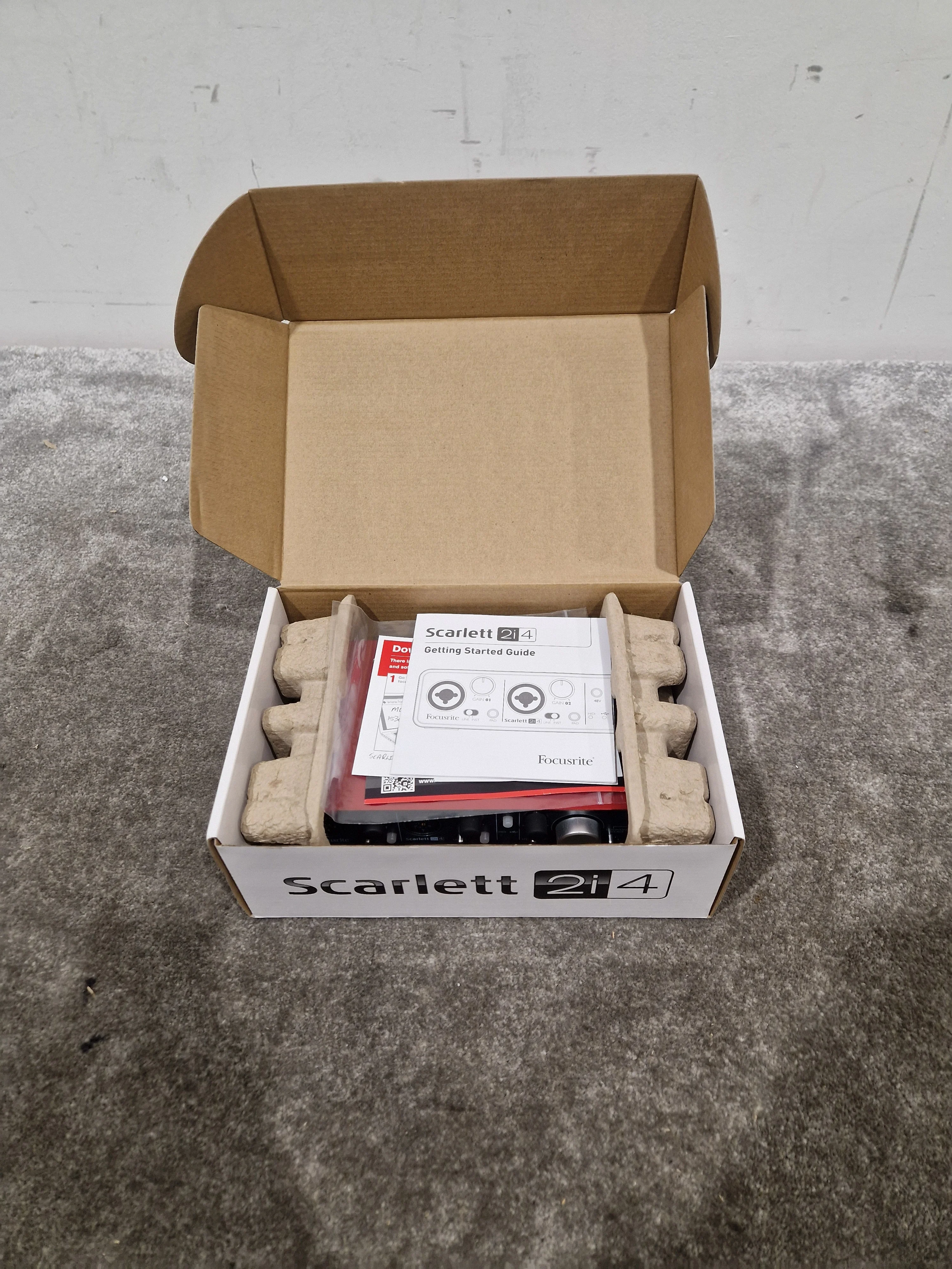 Scarlett 2I 4 - USB Audio Interface - Excellent w/ Original Box & Power Supply - Image 16