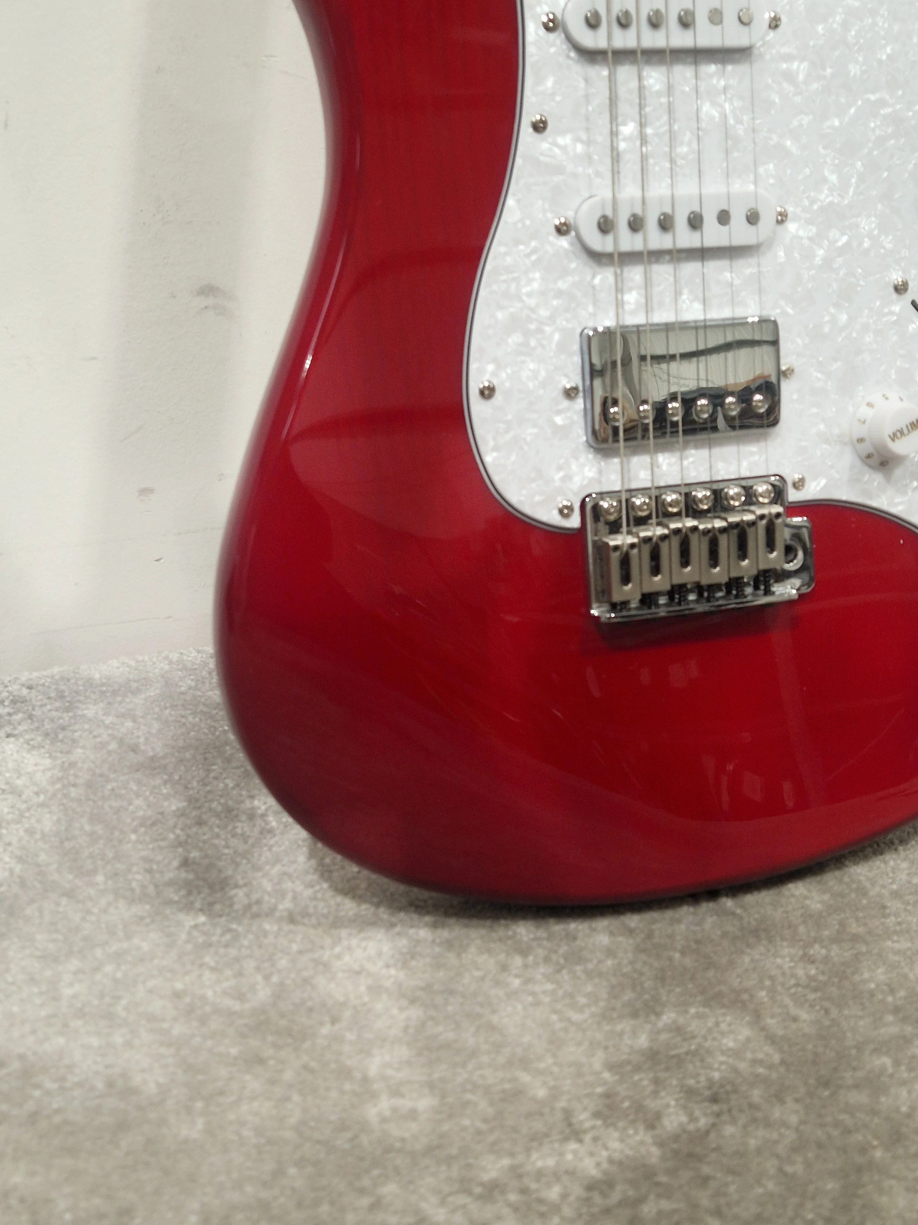 Sceptre Ventana Deluxe Dark Red - Premium Electric Guitar - Very Good - Image 8