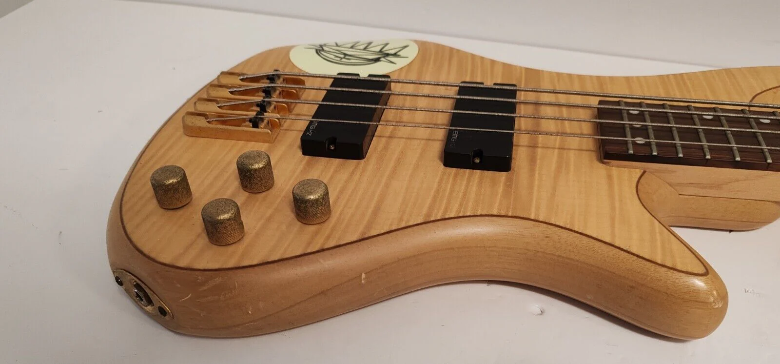 Schecter DIAMOND SERIES Custom 4 Bass Guitar active pickups - Wood Natural - Image 2