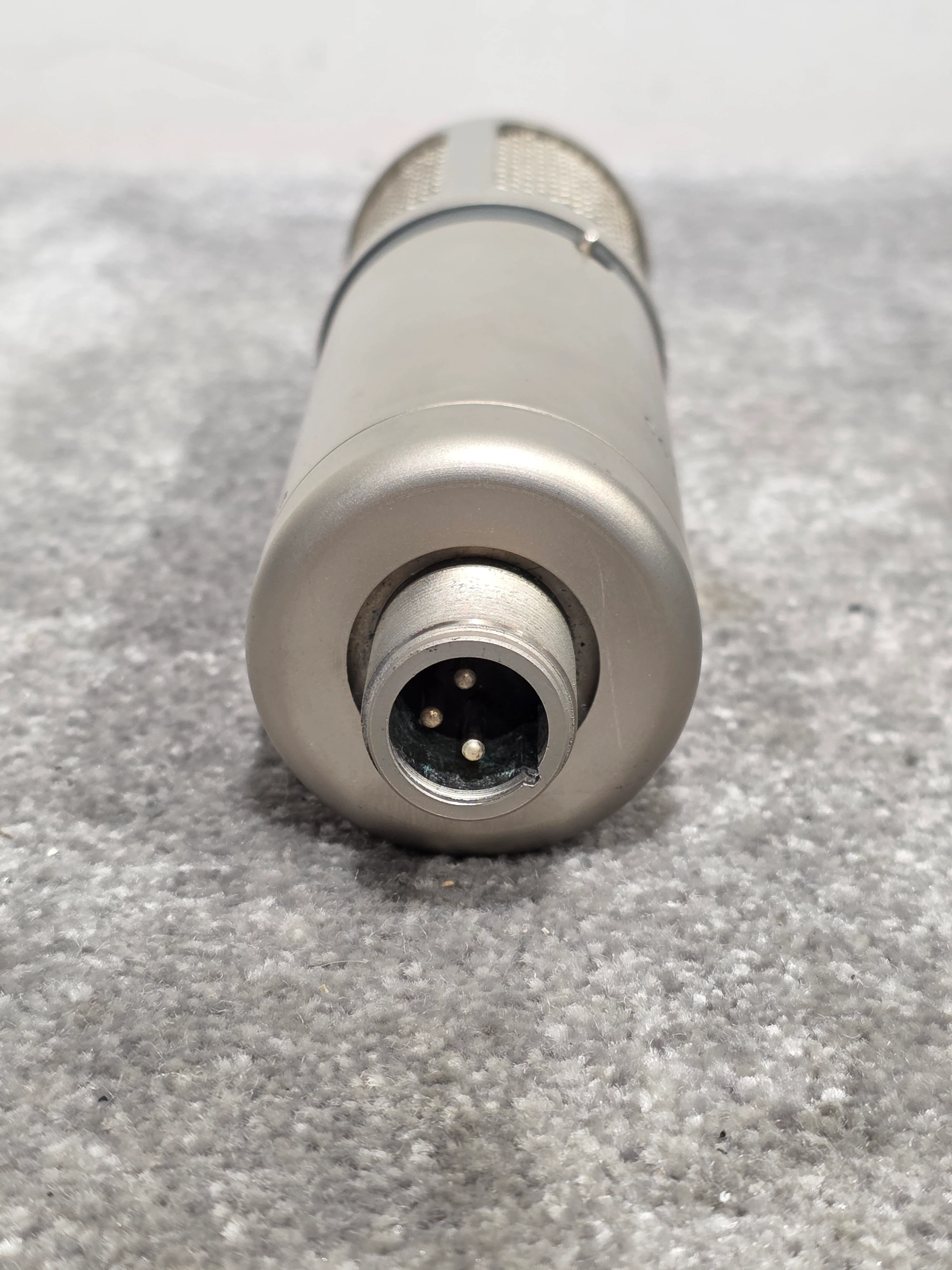 SE Electronics SE2200A - Condenser Microphone - Good w/ Hard Case & Original Box - Image 4
