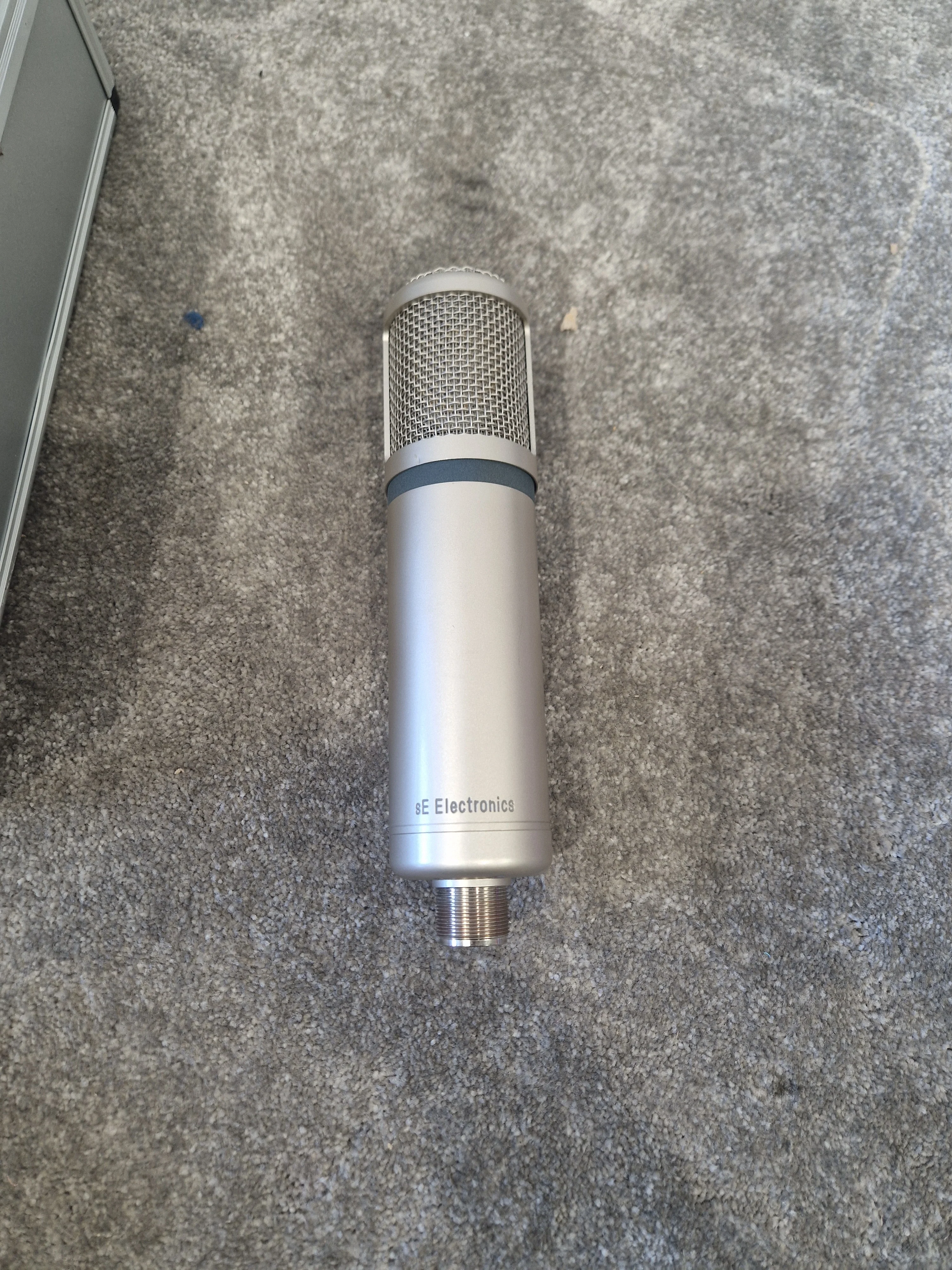 sE Microphone and Transmitter - sE T1 / sE2200T - Professional Grade, Wireless - Very Good w/ Hard Case - Image 11