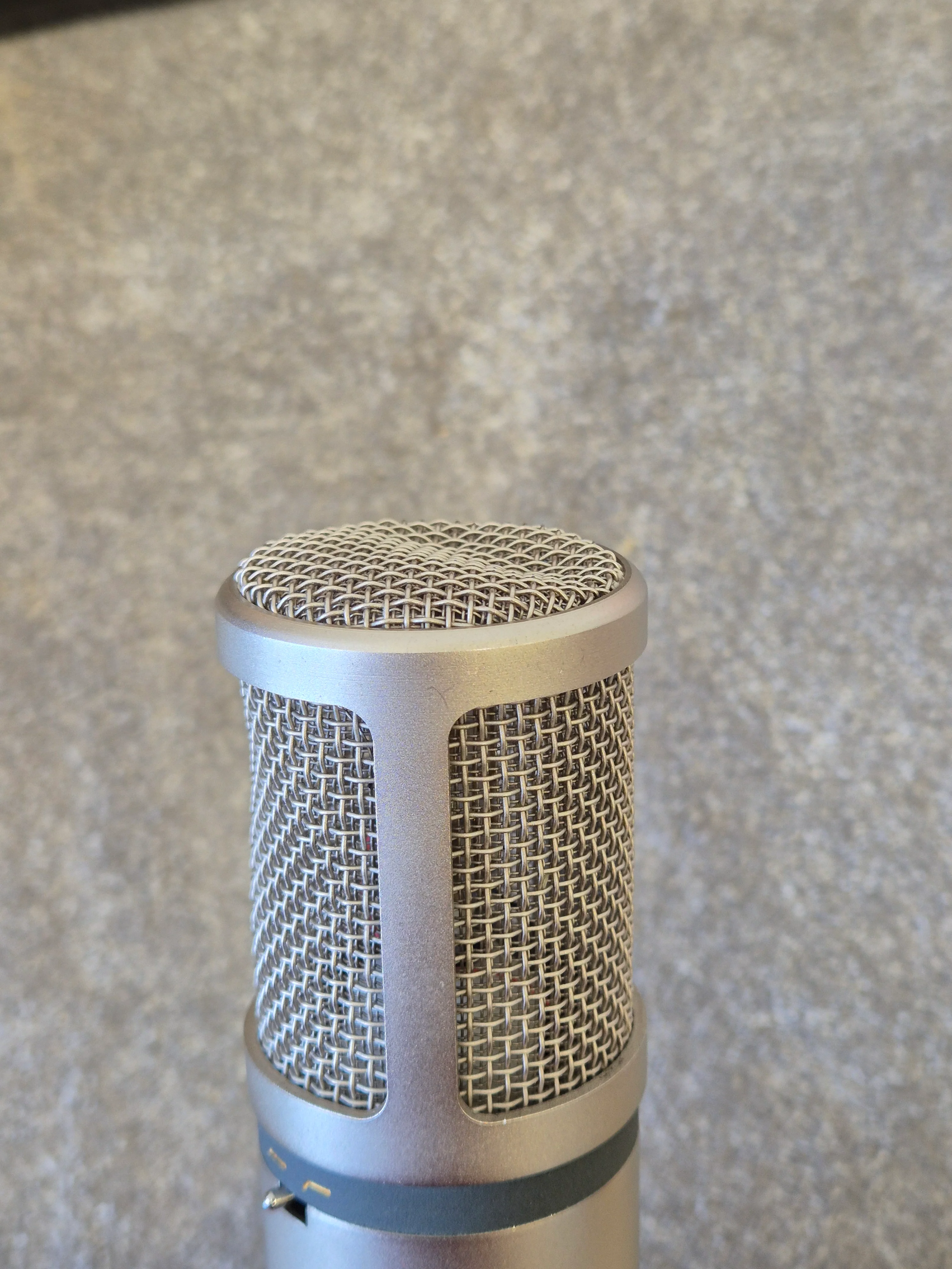 sE Electronics sE2000 A - Condenser Microphone w/ Original Box - Good Condition - Image 3