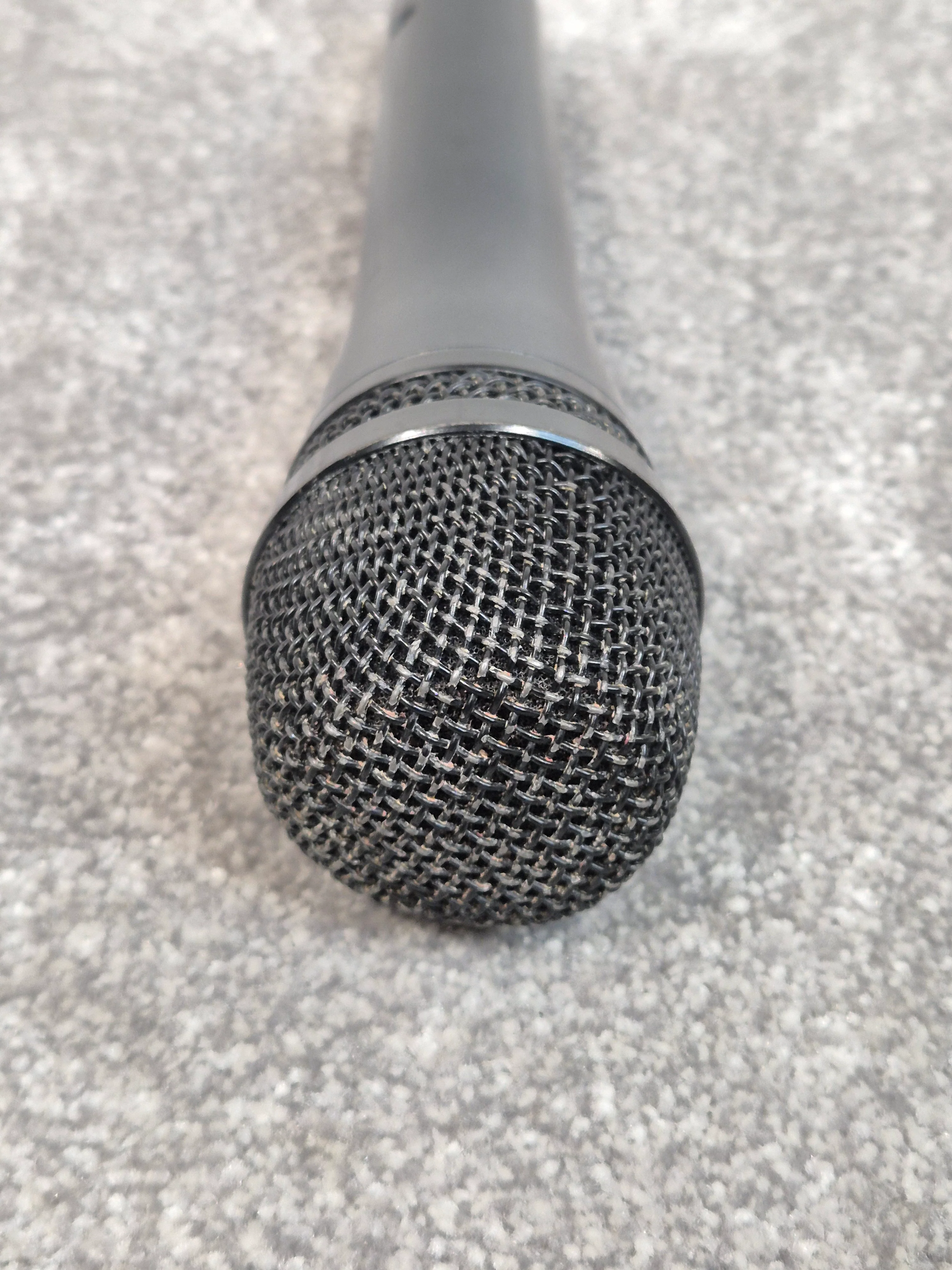 Sennheiser E835 - Dynamic Cardioid Microphone - Image 7