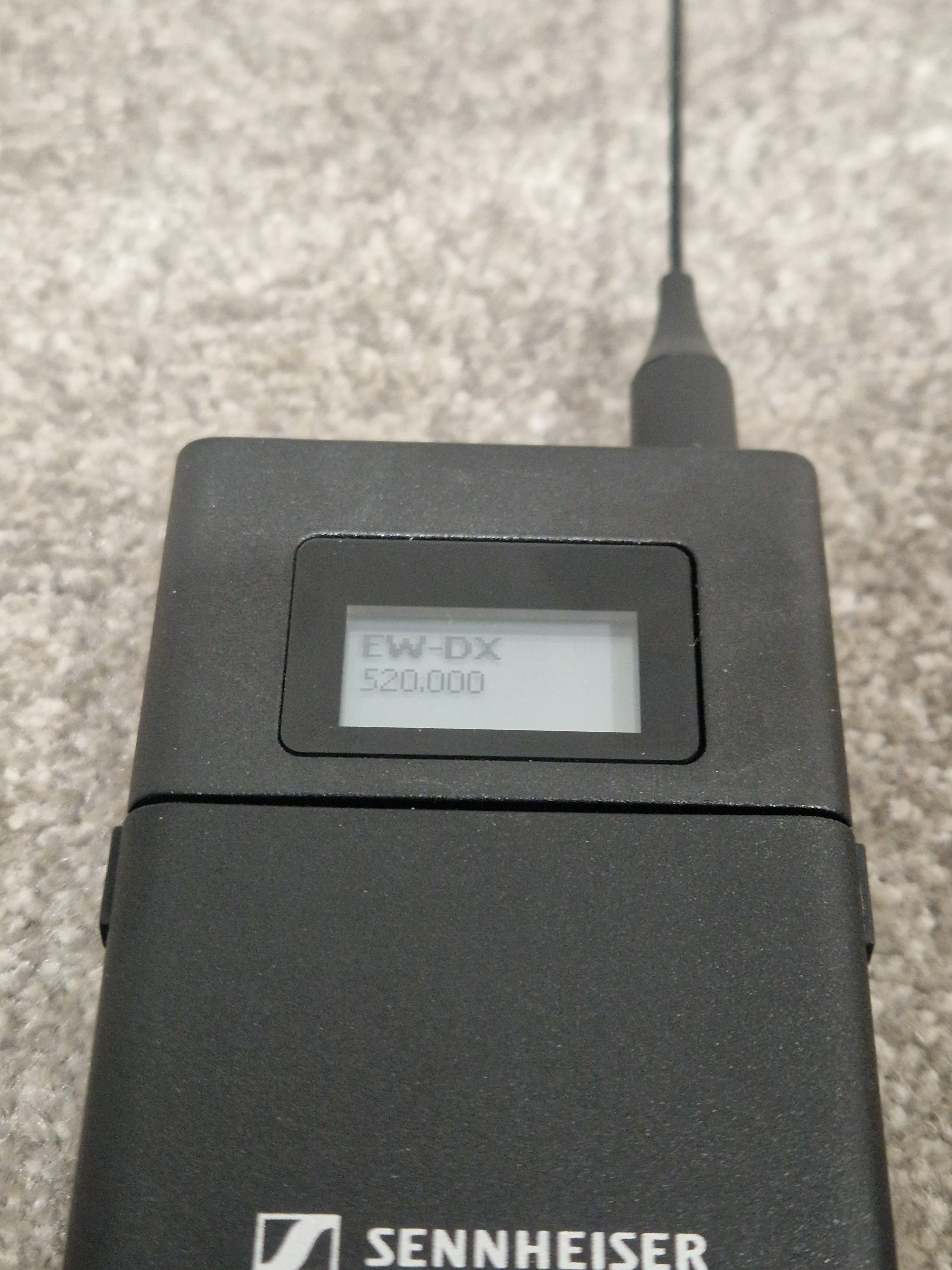 Sennheiser EW-DX SK 520.000 MHz- Bodypack Transmitter - Black - Excellent - Image 5