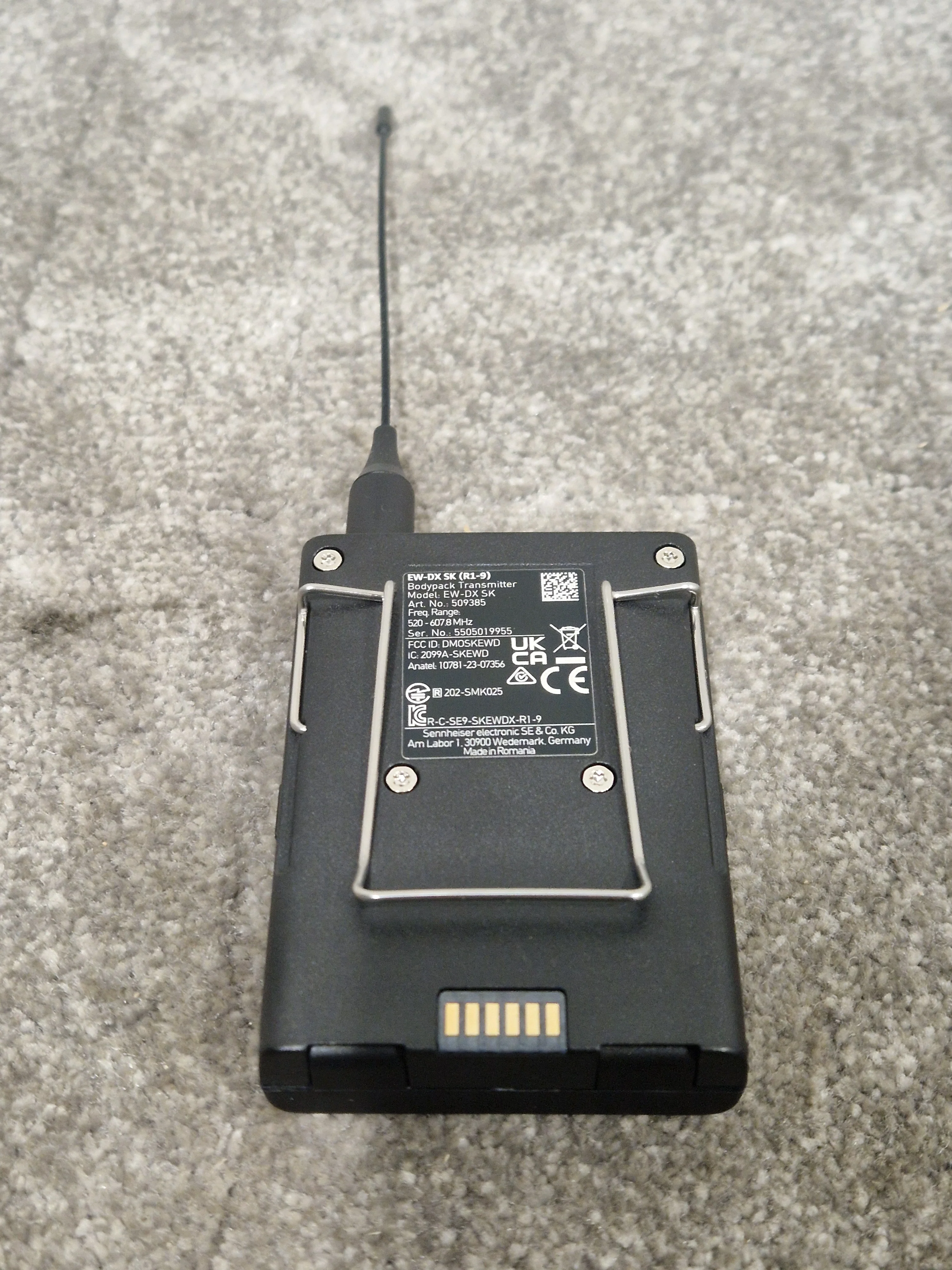 Sennheiser EW-DX SK 520.000 MHz- Bodypack Transmitter - Black - Excellent - Image 6