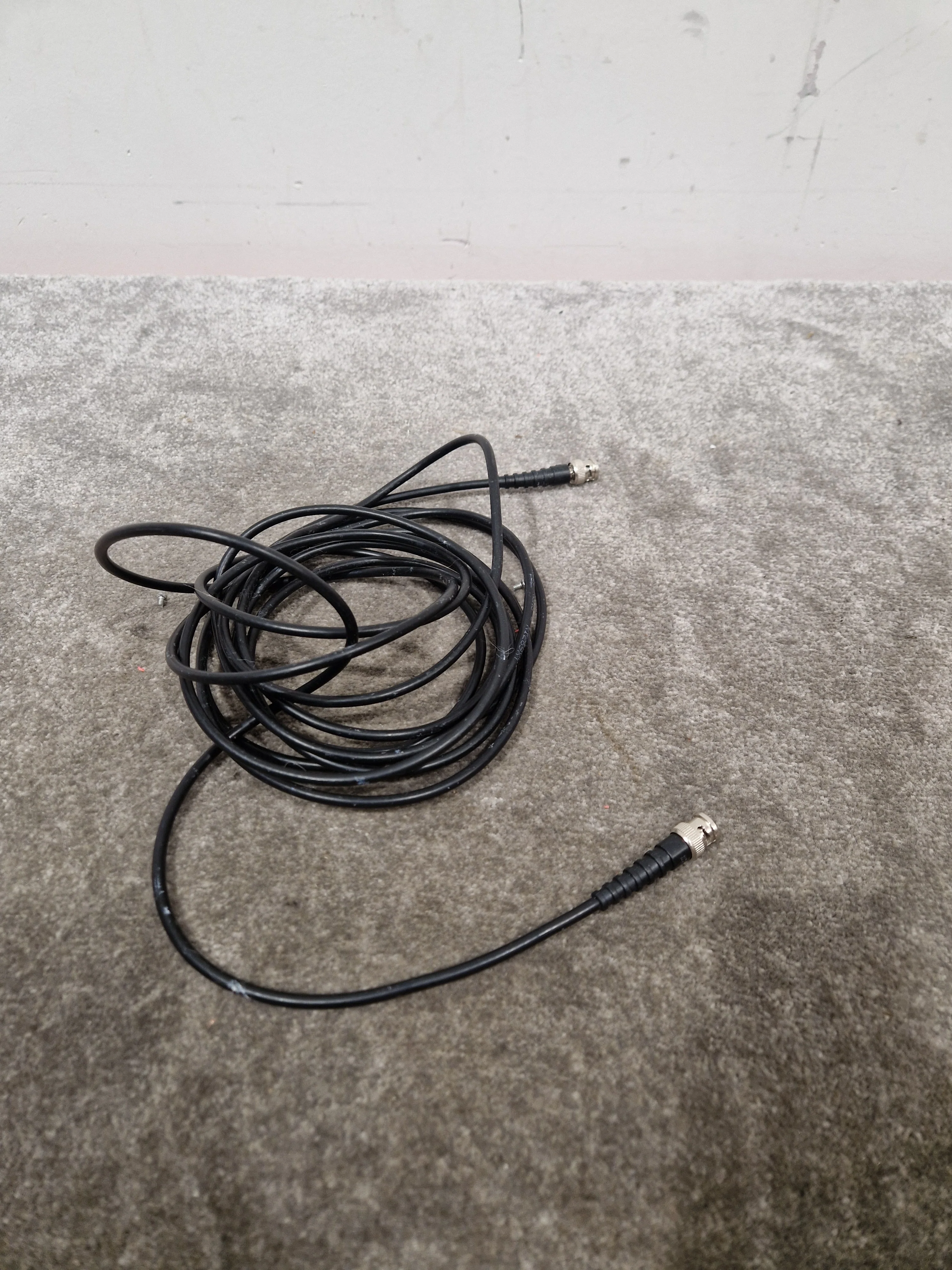 Sennheiser eW IEM G3 AC3 Shark Fin Antenna and Cable - Excellent - Image 10
