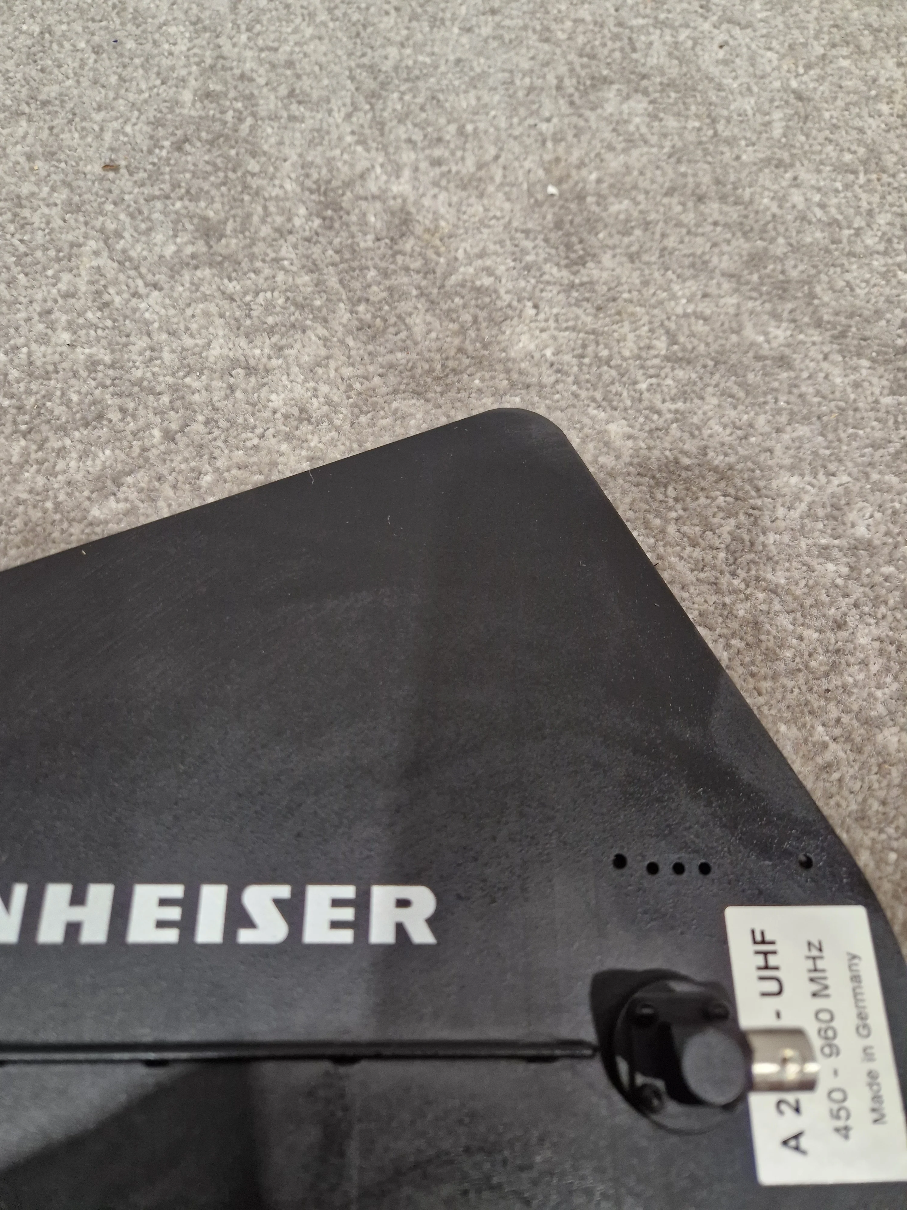 Sennheiser eW IEM G3 AC3 Shark Fin Antenna and Cable - Excellent - Image 4