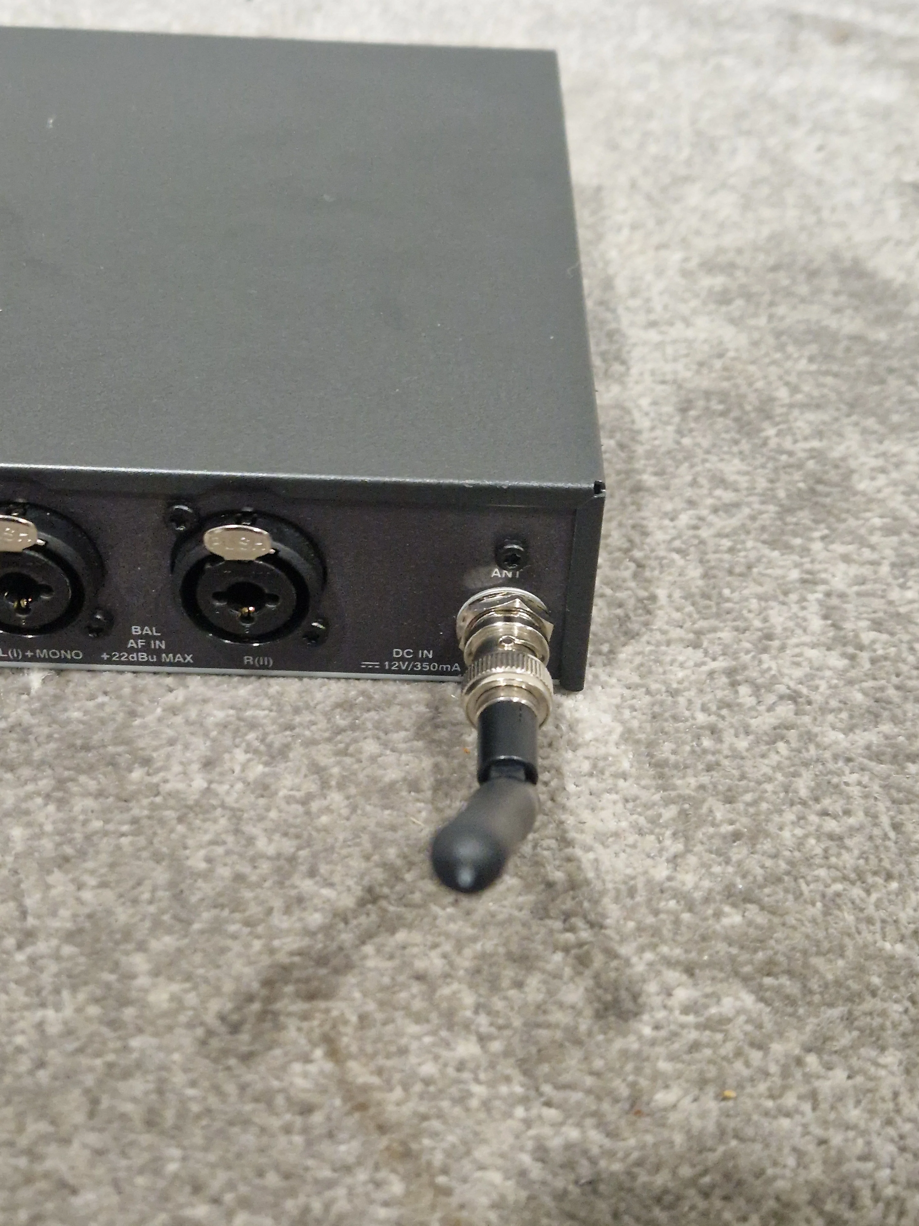 Sennheiser eW IEM G3 Transmitter And Receiver System – Wireless Microphone System - Excellent w/ Power Supply - Image 12