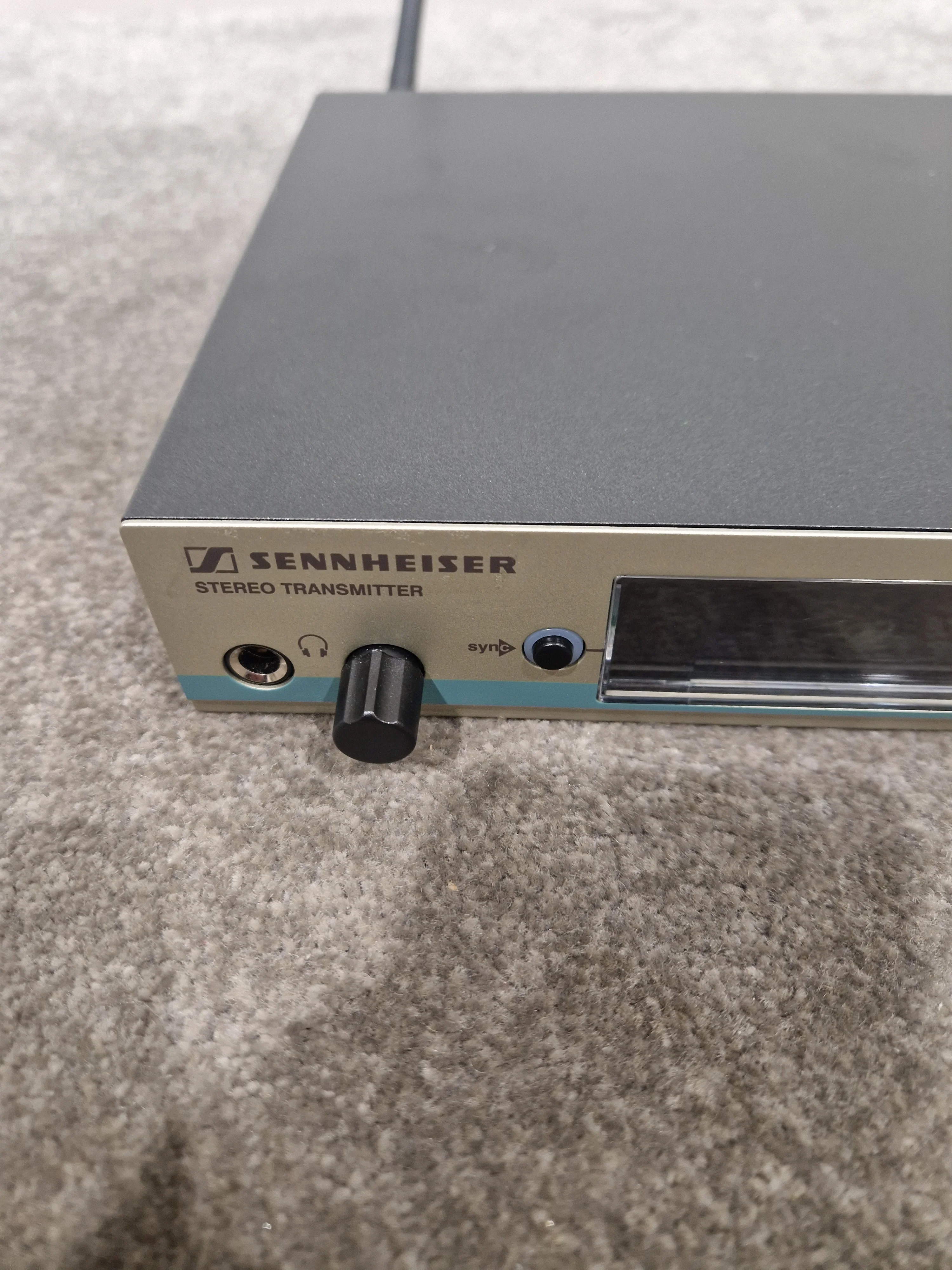 Sennheiser eW IEM G3 Transmitter And Receiver System – Wireless Microphone System - Excellent w/ Power Supply - Image 5