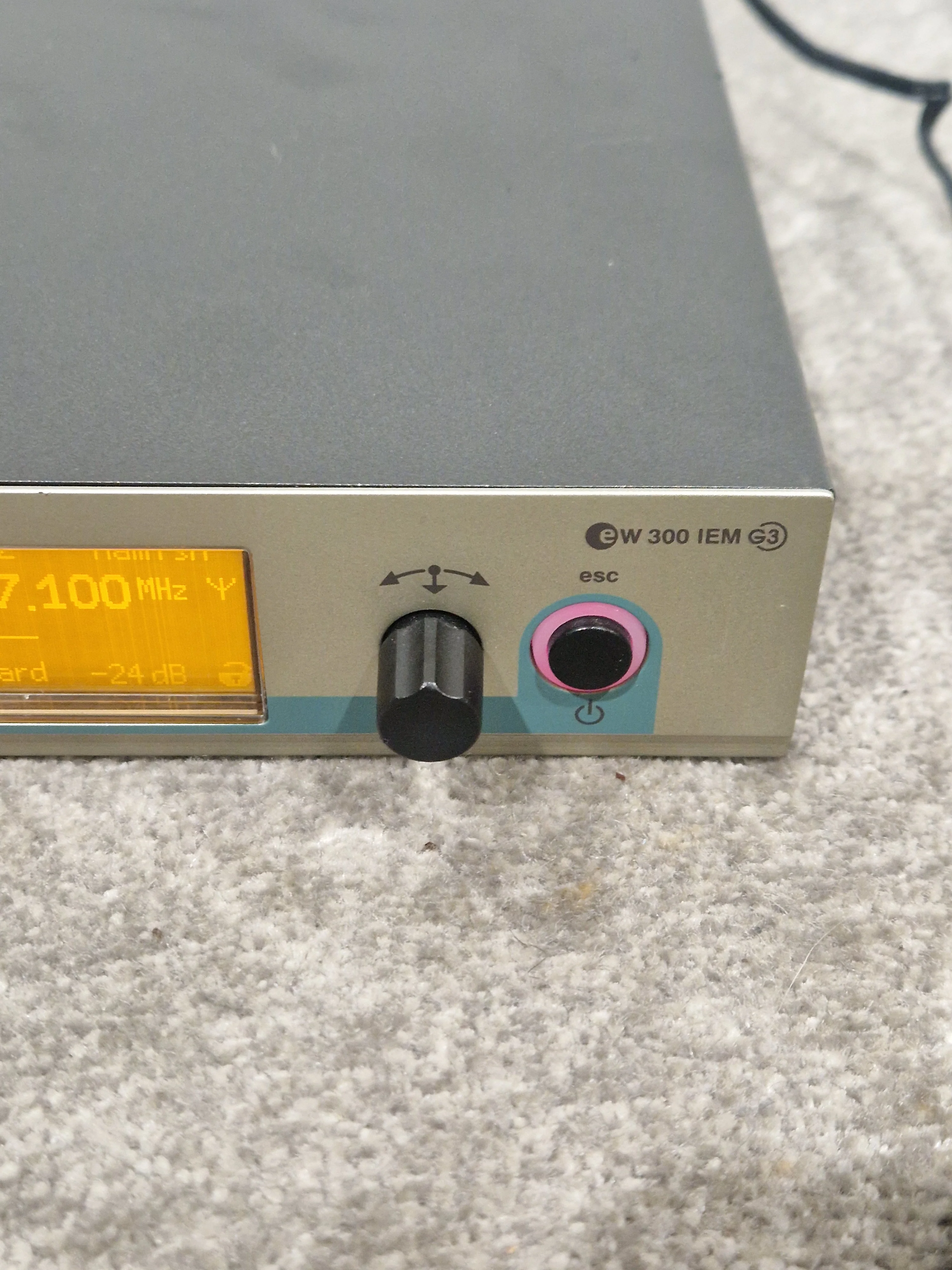 Sennheiser eW IEM G3 Transmitter And Receiver System – Wireless Microphone System - Excellent w/ Power Supply - Image 7
