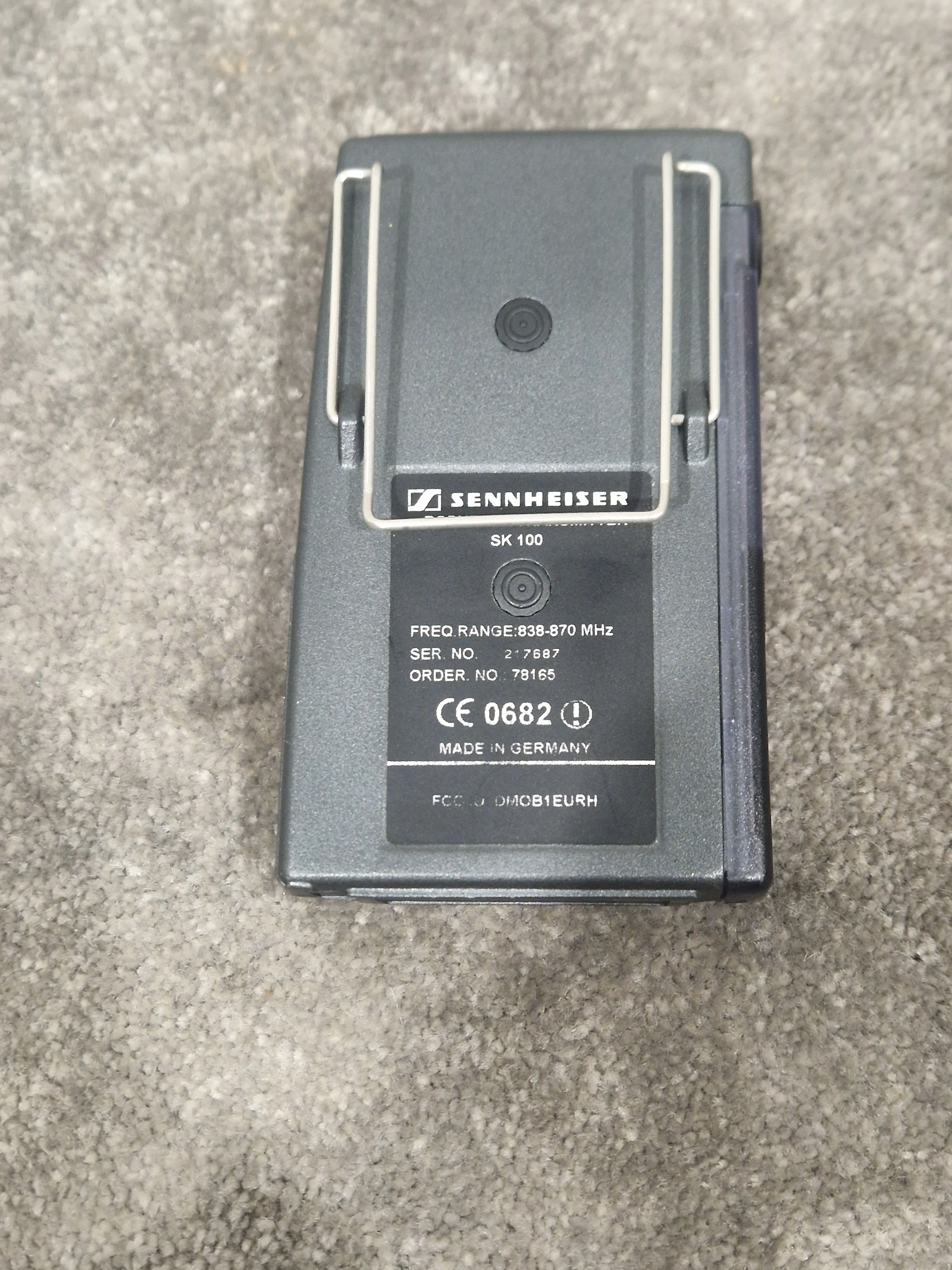 Sennheiser EW100 Bodypack Transmitter, UHF Band - Excellent - Image 4
