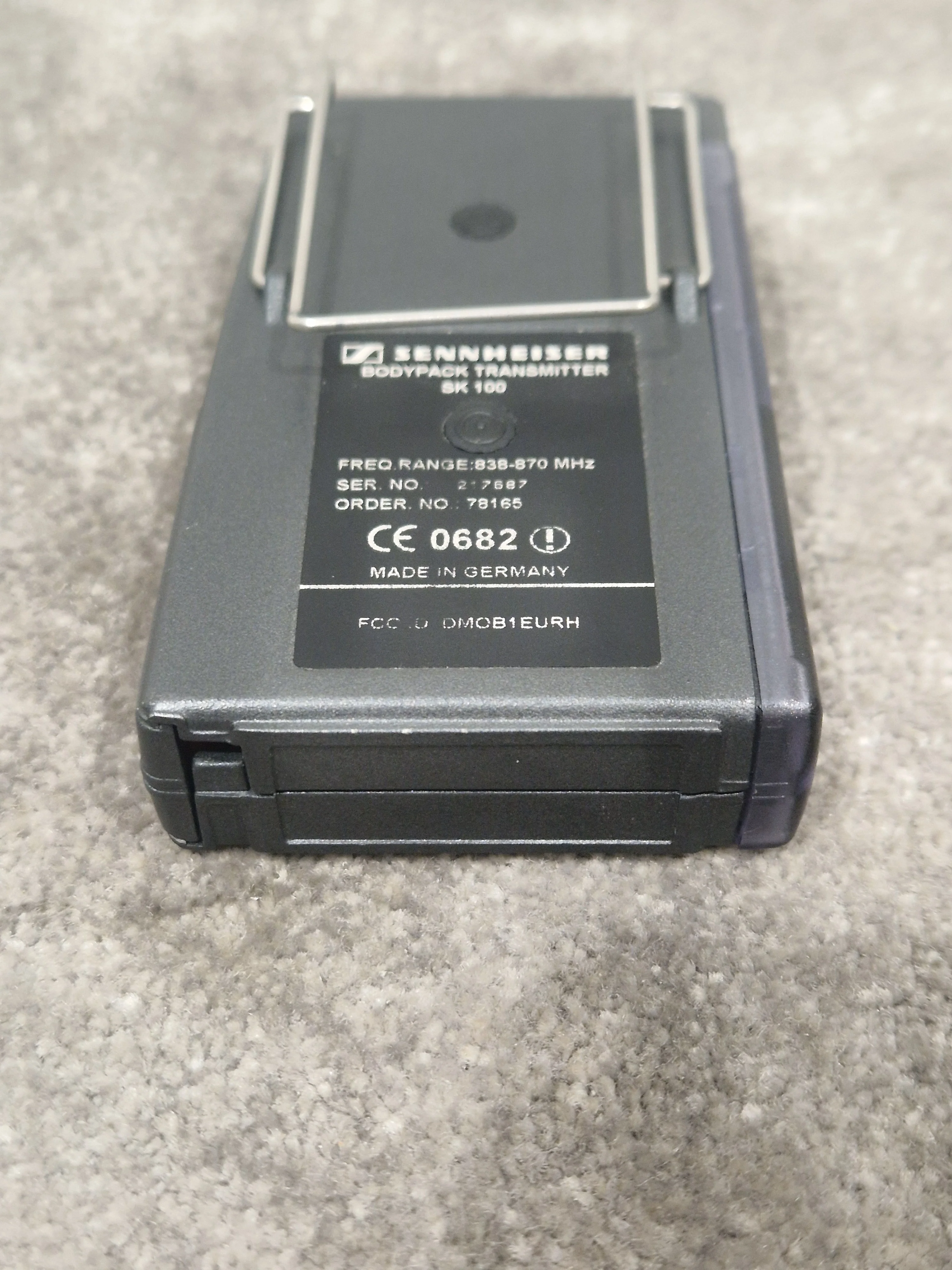 Sennheiser EW100 Bodypack Transmitter, UHF Band - Excellent - Image 5