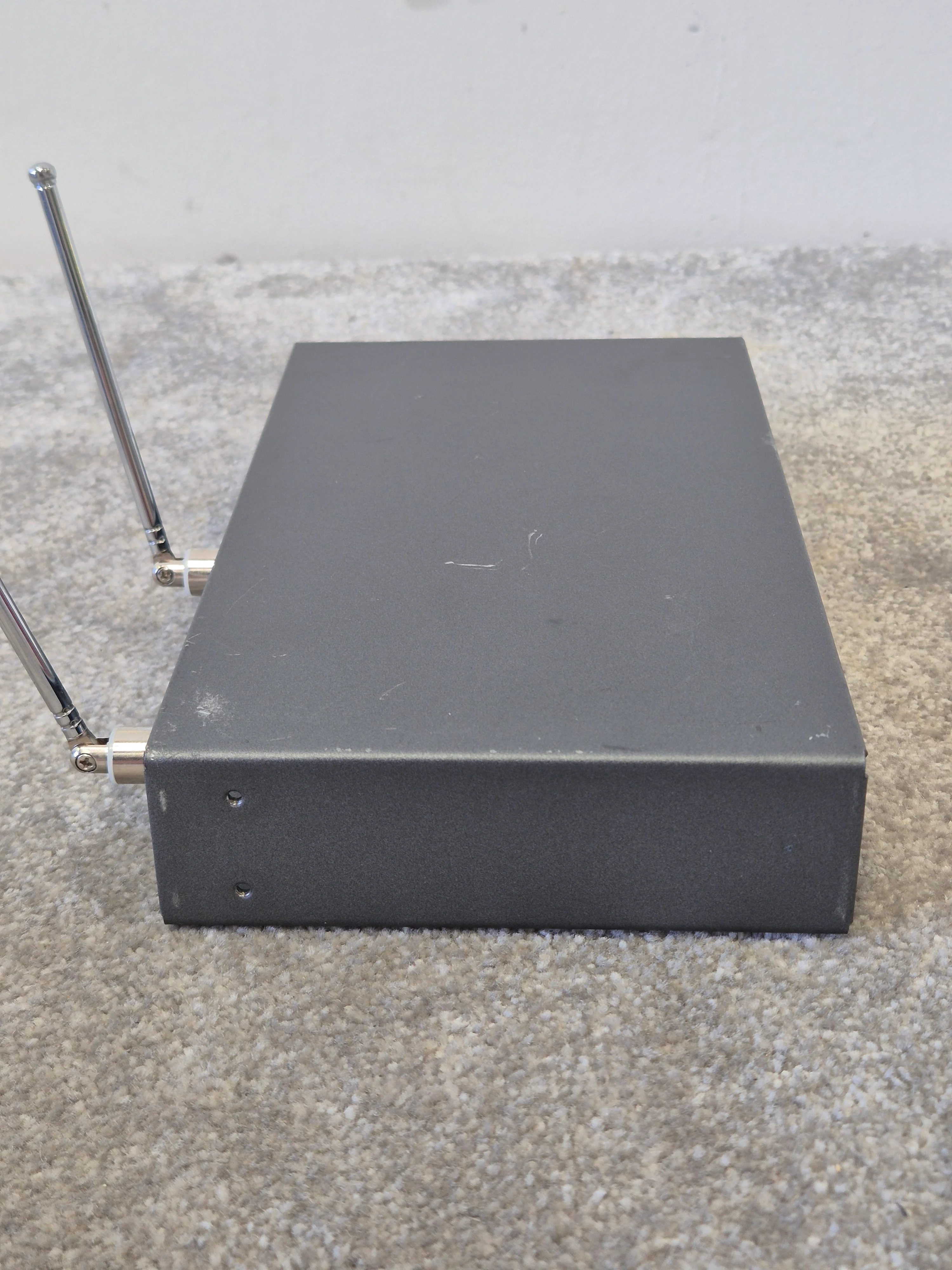 Sennheiser eW300 - Wireless Microphone Receiver - Good Condition - Image 3