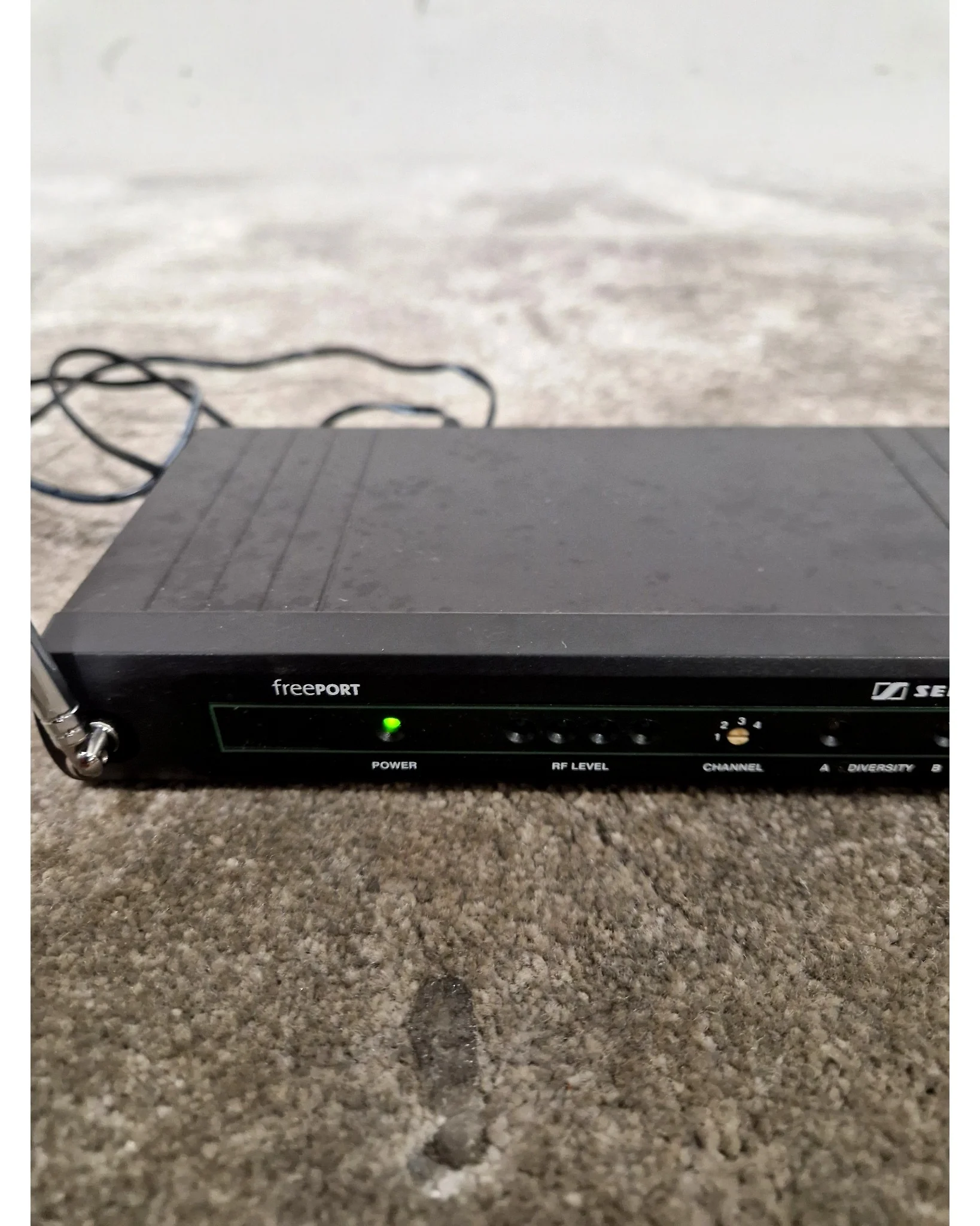 Sennheiser FreePort - Wireless Microphone System - Black - Good - Image 4