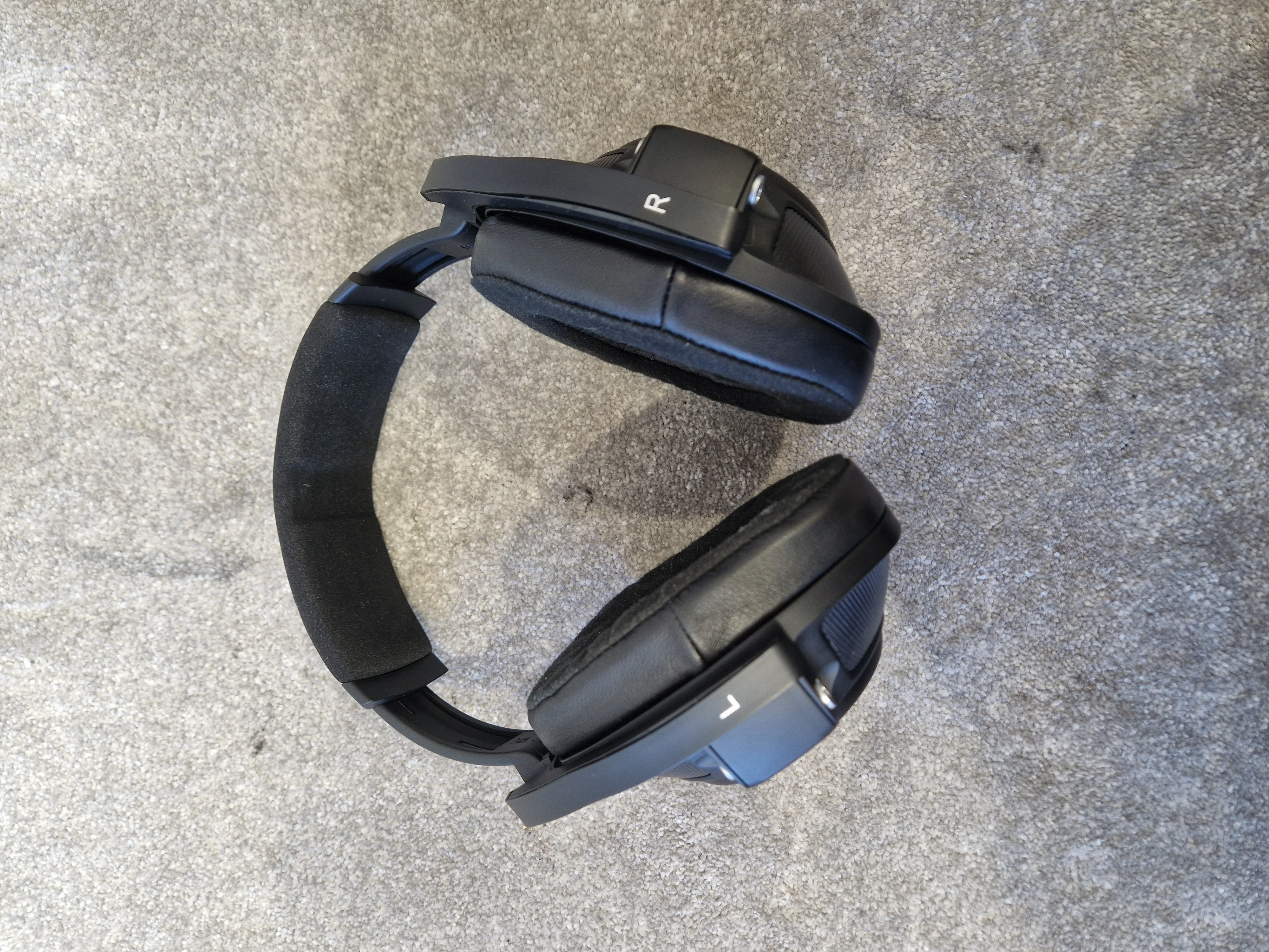 Sennheiser HD820 – High-End Closed-Back Headphones – Excellent w/ Original Box - Image 10
