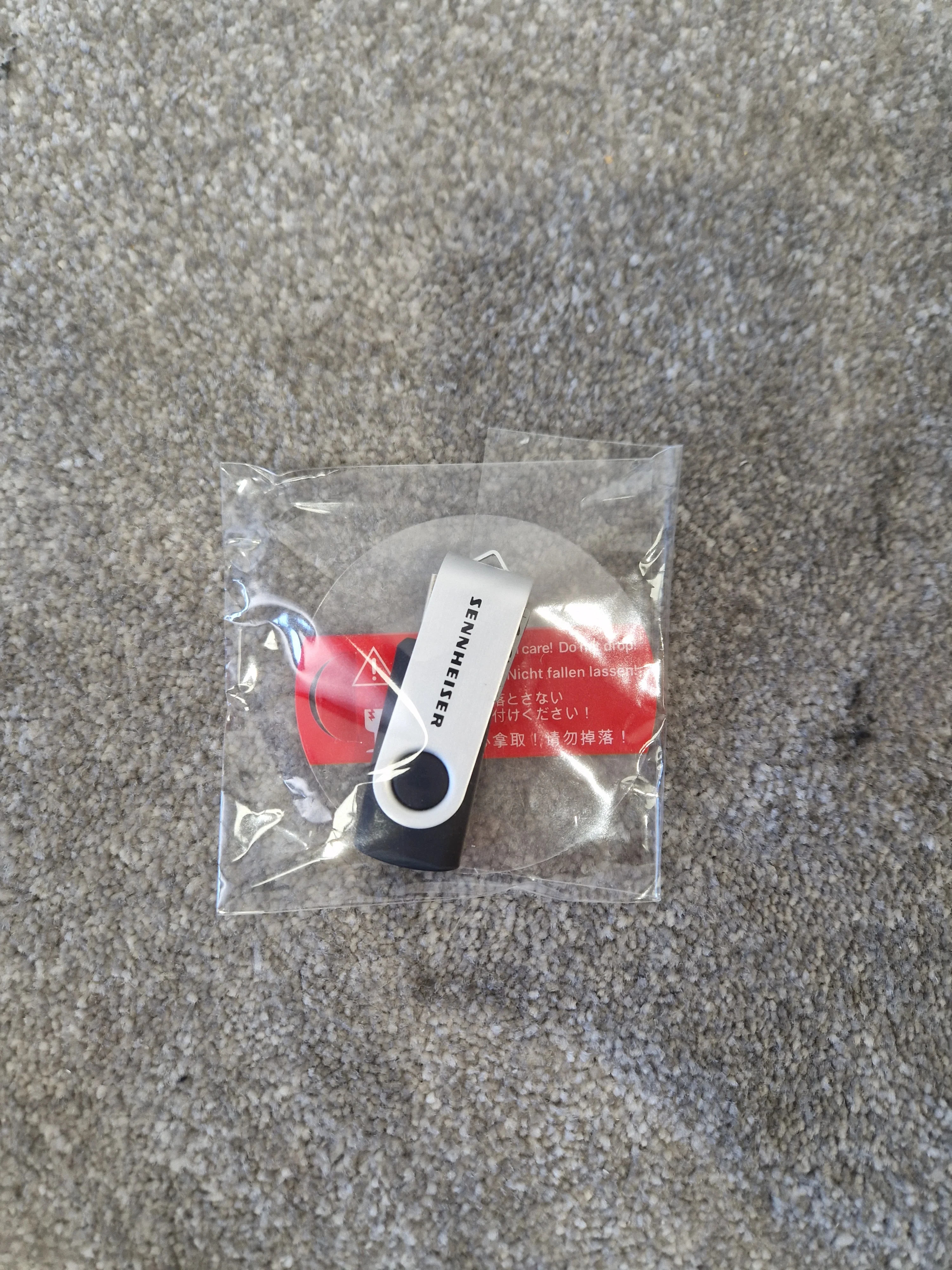 Sennheiser HD820 – High-End Closed-Back Headphones – Excellent w/ Original Box - Image 8