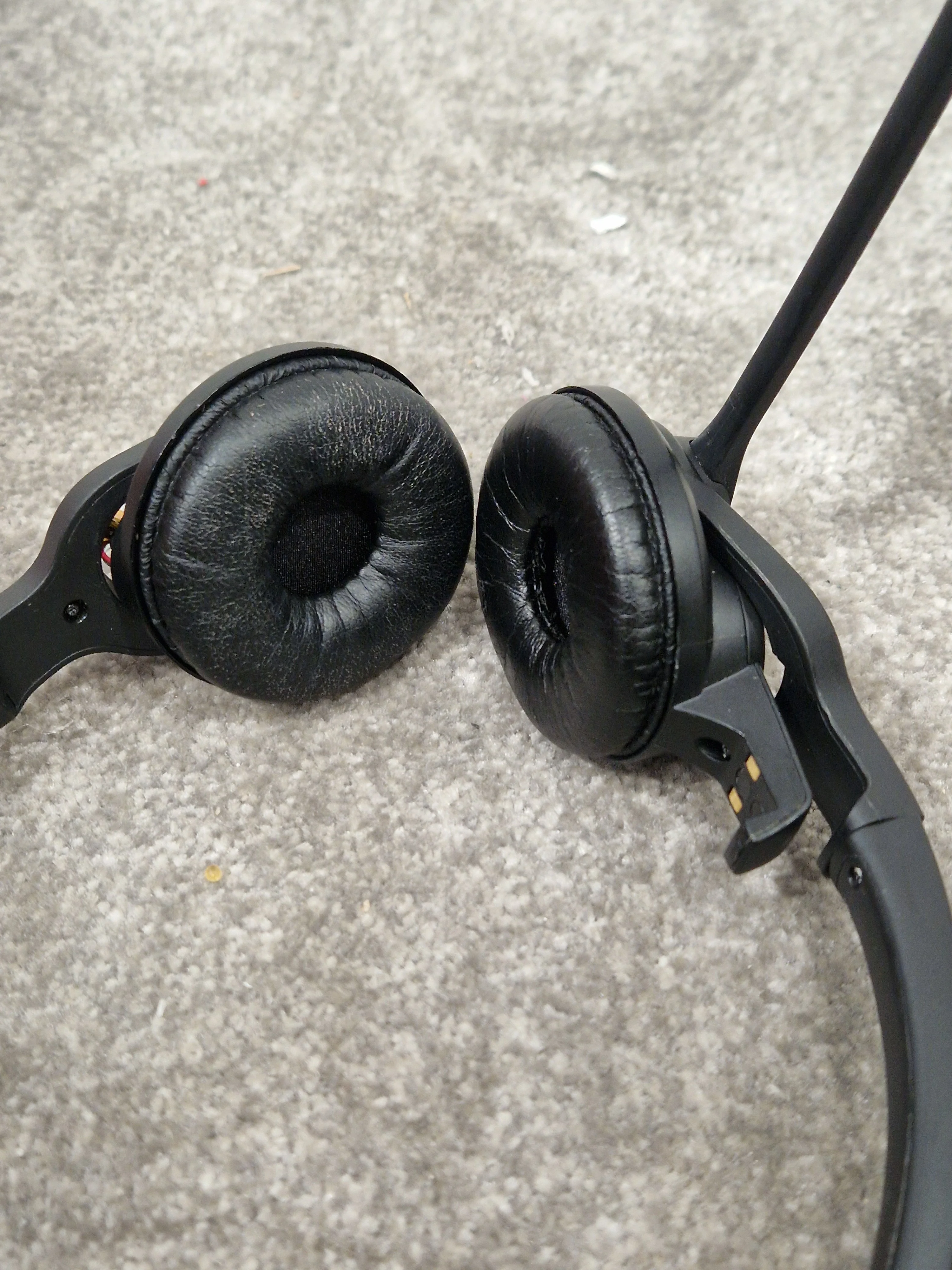 Sennheiser MB Pro 2 Headset - Noise-Cancelling, Bluetooth - Fair - Image 2