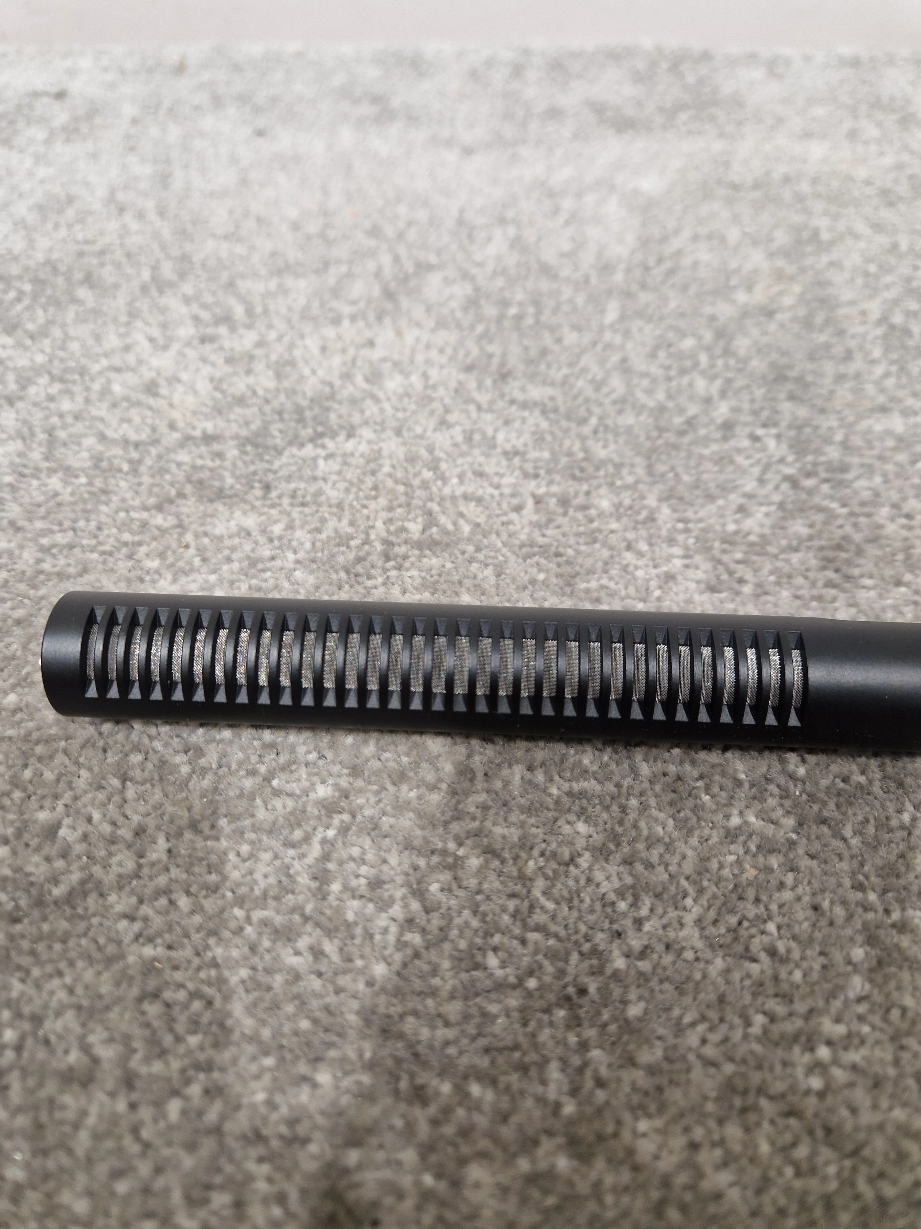 Sennheiser MKE 600 - Shotgun Microphone - Excellent w/ Mic Cover - Image 6
